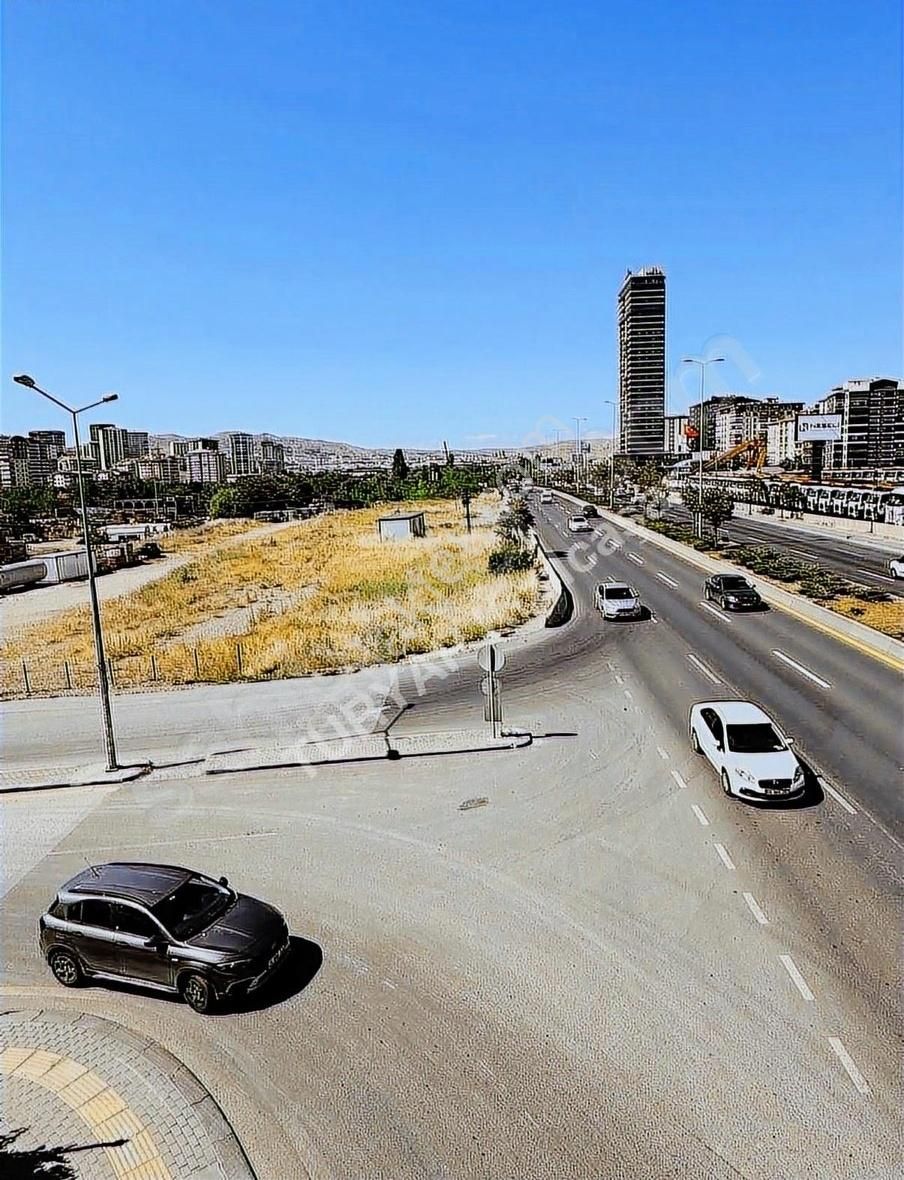Anadolu Bulvarına 125 Metre Cepheli Köşe Konumda Kiralık Arsa - Görsel 4