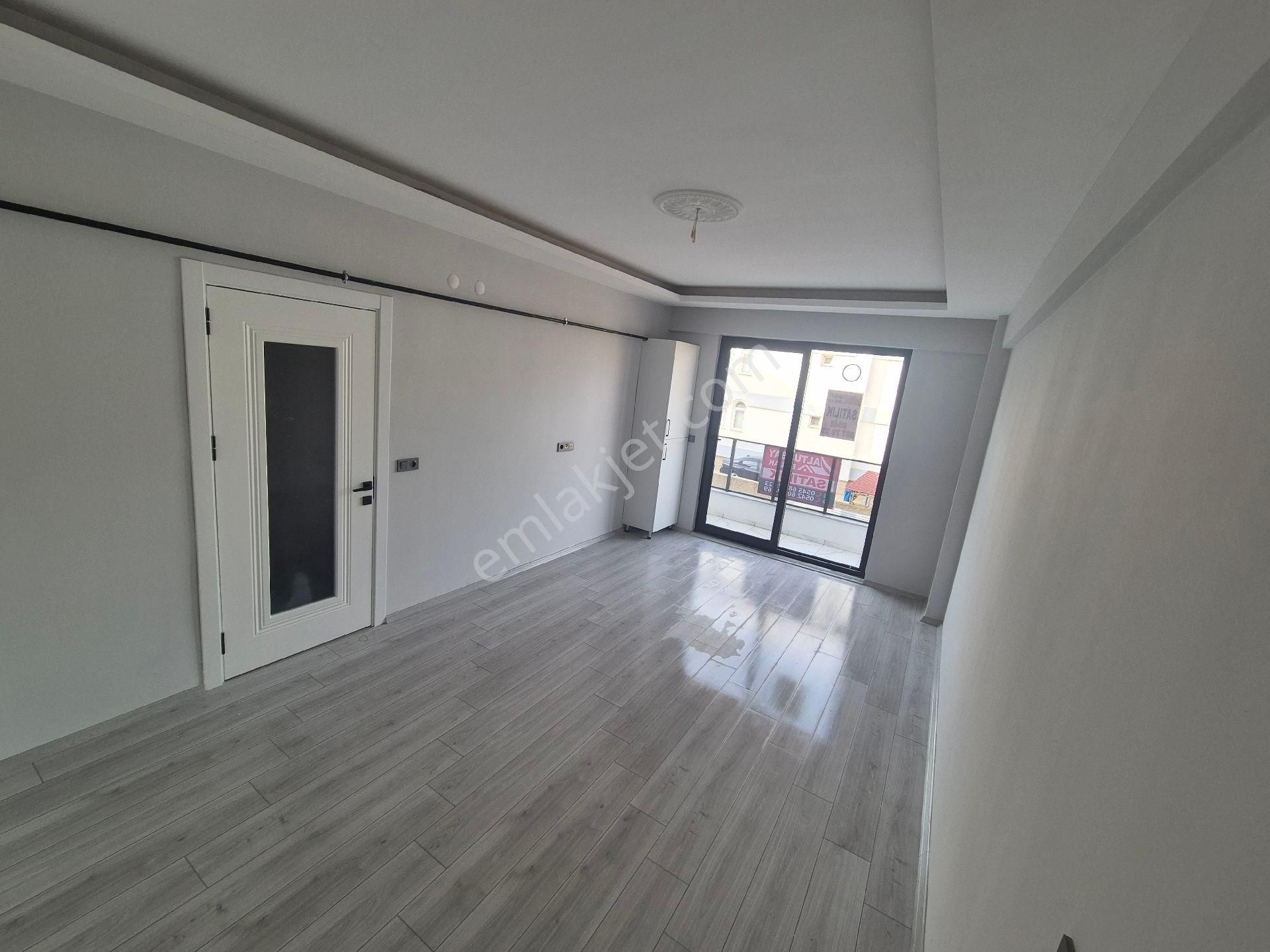 Altunbay Gayrimenkul Ve Yönetim Temizlik Firmasın'dan Satılık 1+1 Garajlı Daire - Görsel 13