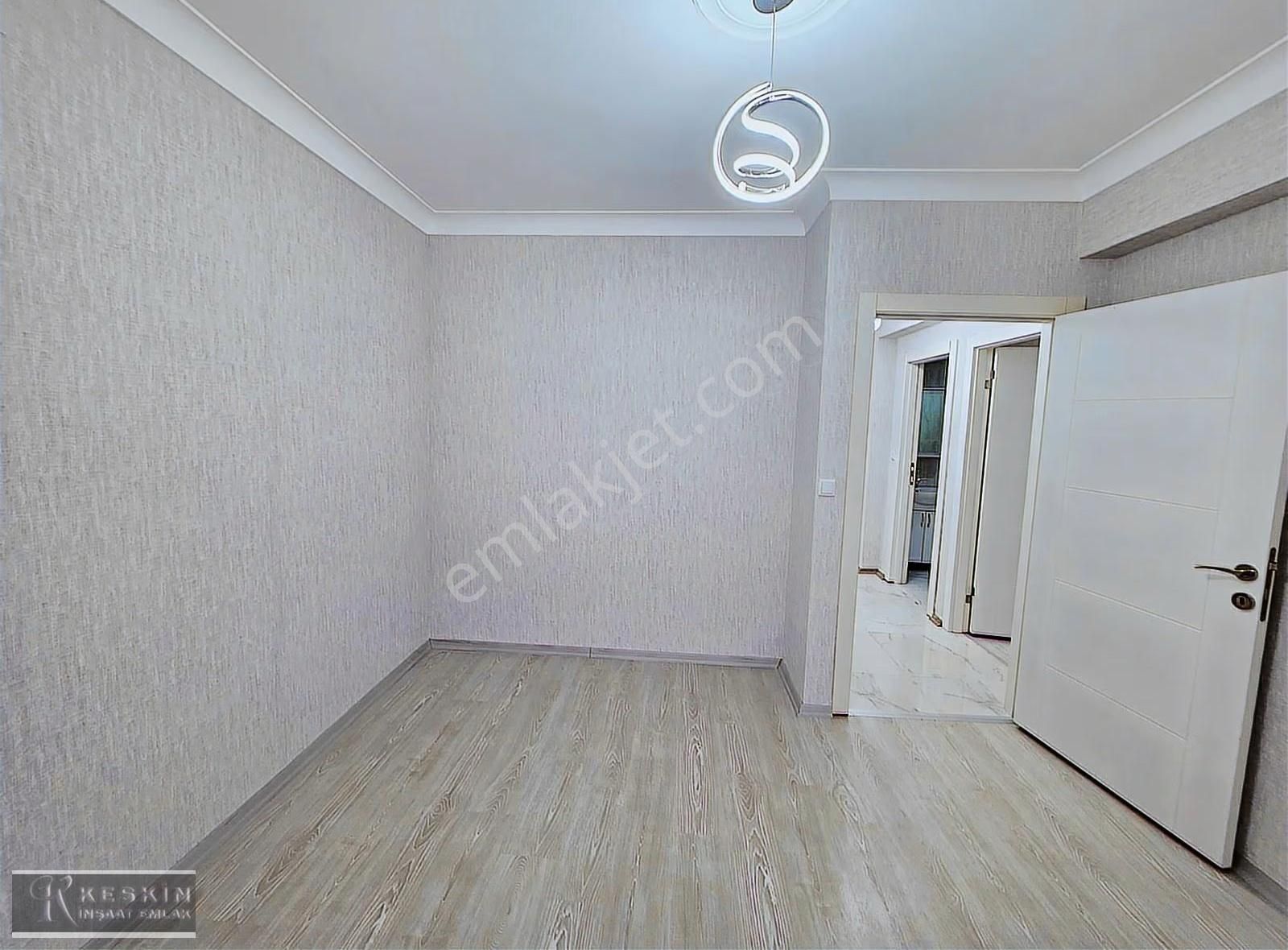 Keçiören Karakaya Mah 1.kat 3+1 Full Yapılı Asansörlü Çift Banyo - Görsel 8