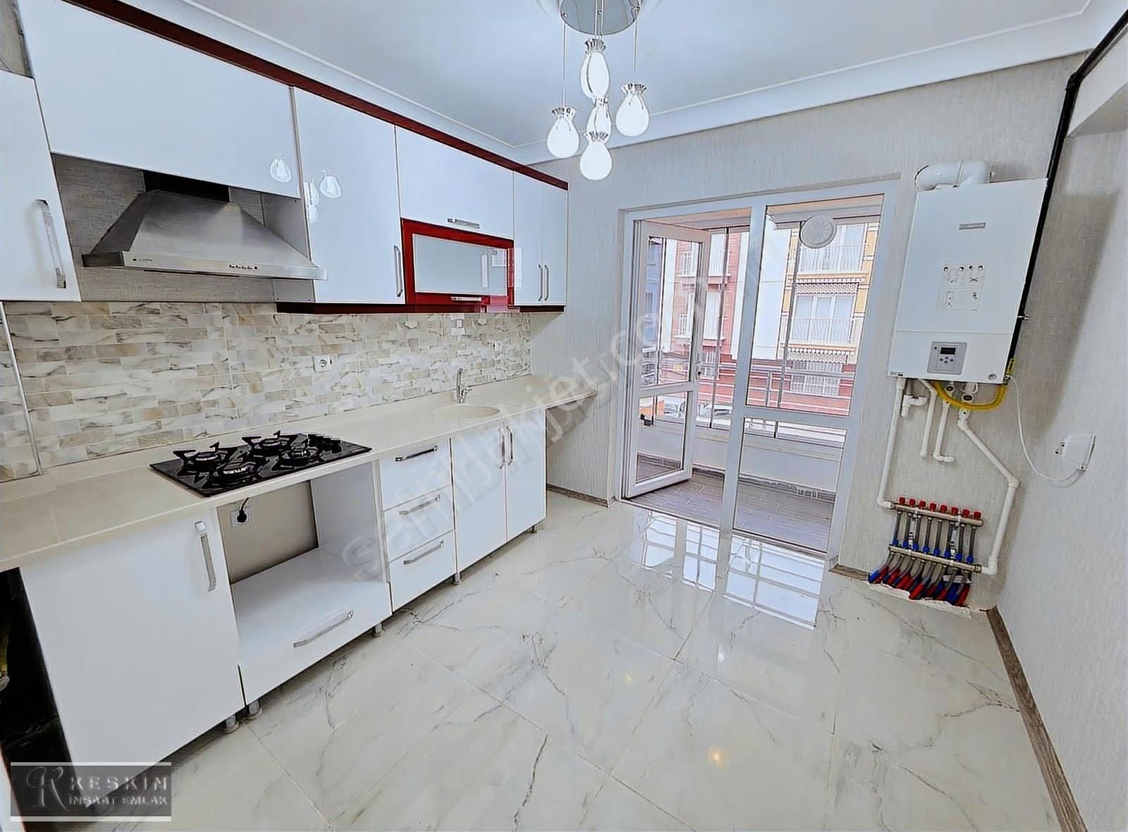 Keçiören Karakaya Mah 1.kat 3+1 Full Yapılı Asansörlü Çift Banyo - Görsel 23