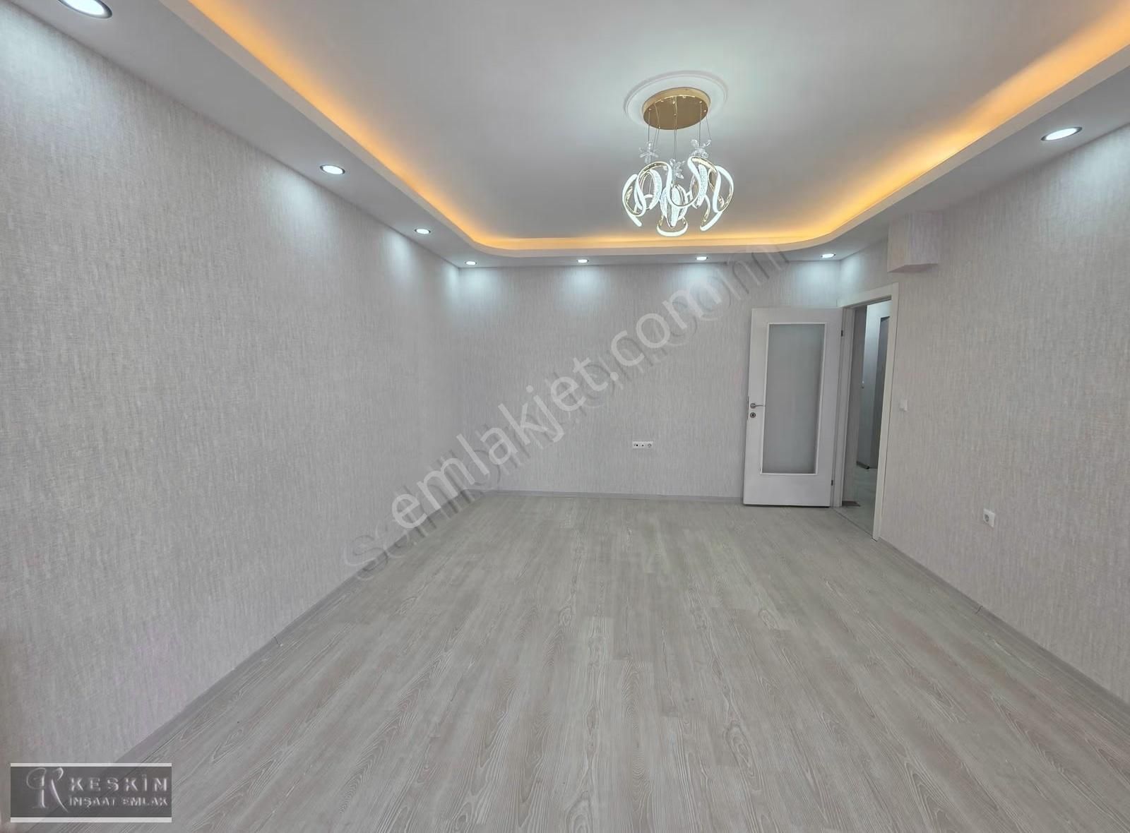 Keçiören Karakaya Mah 1.kat 3+1 Full Yapılı Asansörlü Çift Banyo - Görsel 5