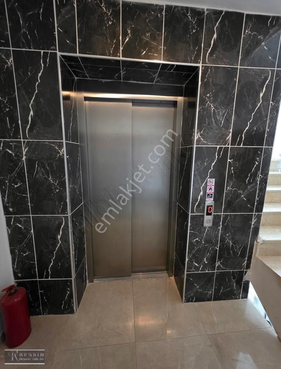 Keçiören Karakaya Mah 1.kat 3+1 Full Yapılı Asansörlü Çift Banyo - Görsel 25