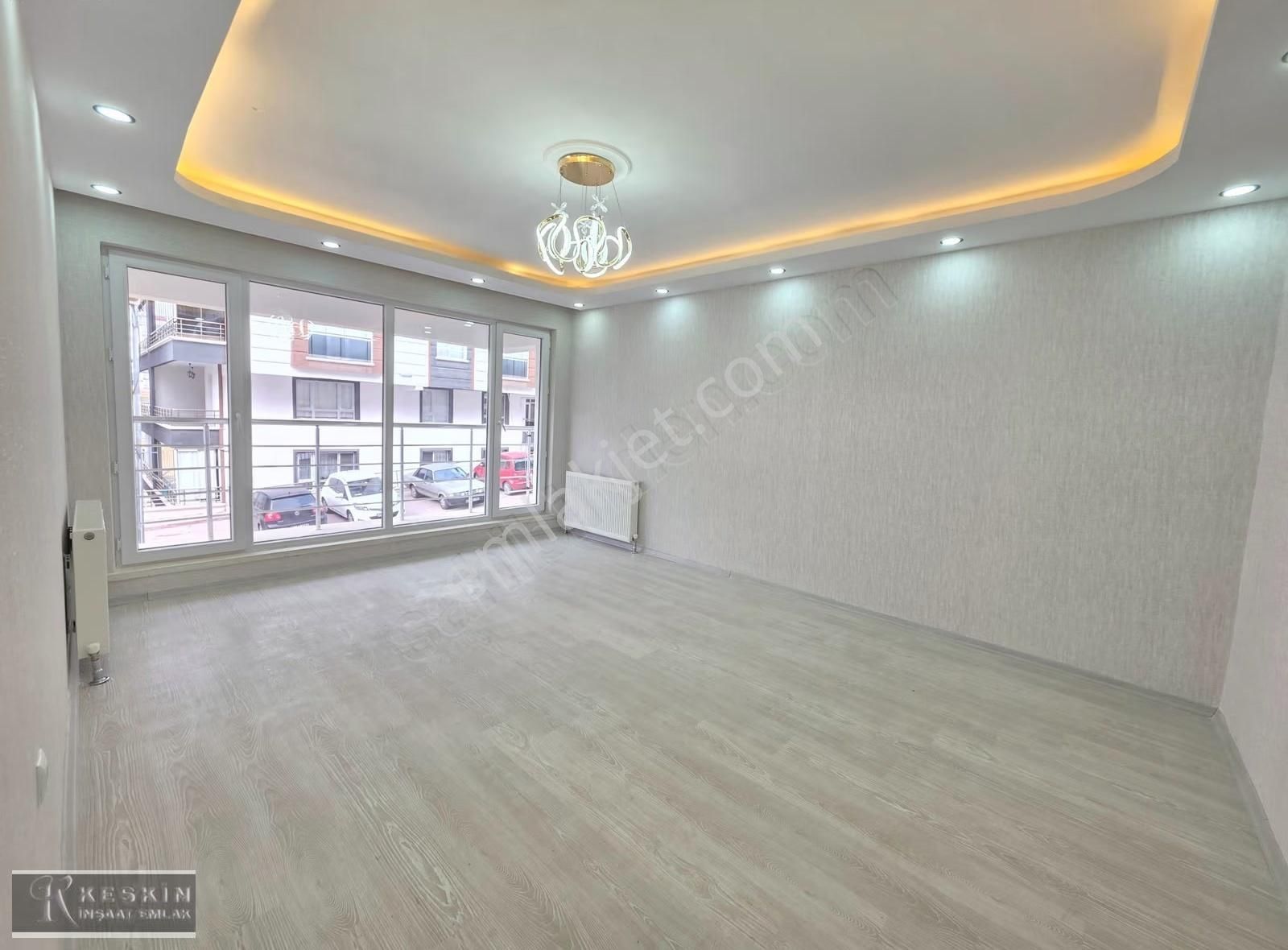 Keçiören Karakaya Mah 1.kat 3+1 Full Yapılı Asansörlü Çift Banyo - Görsel 10