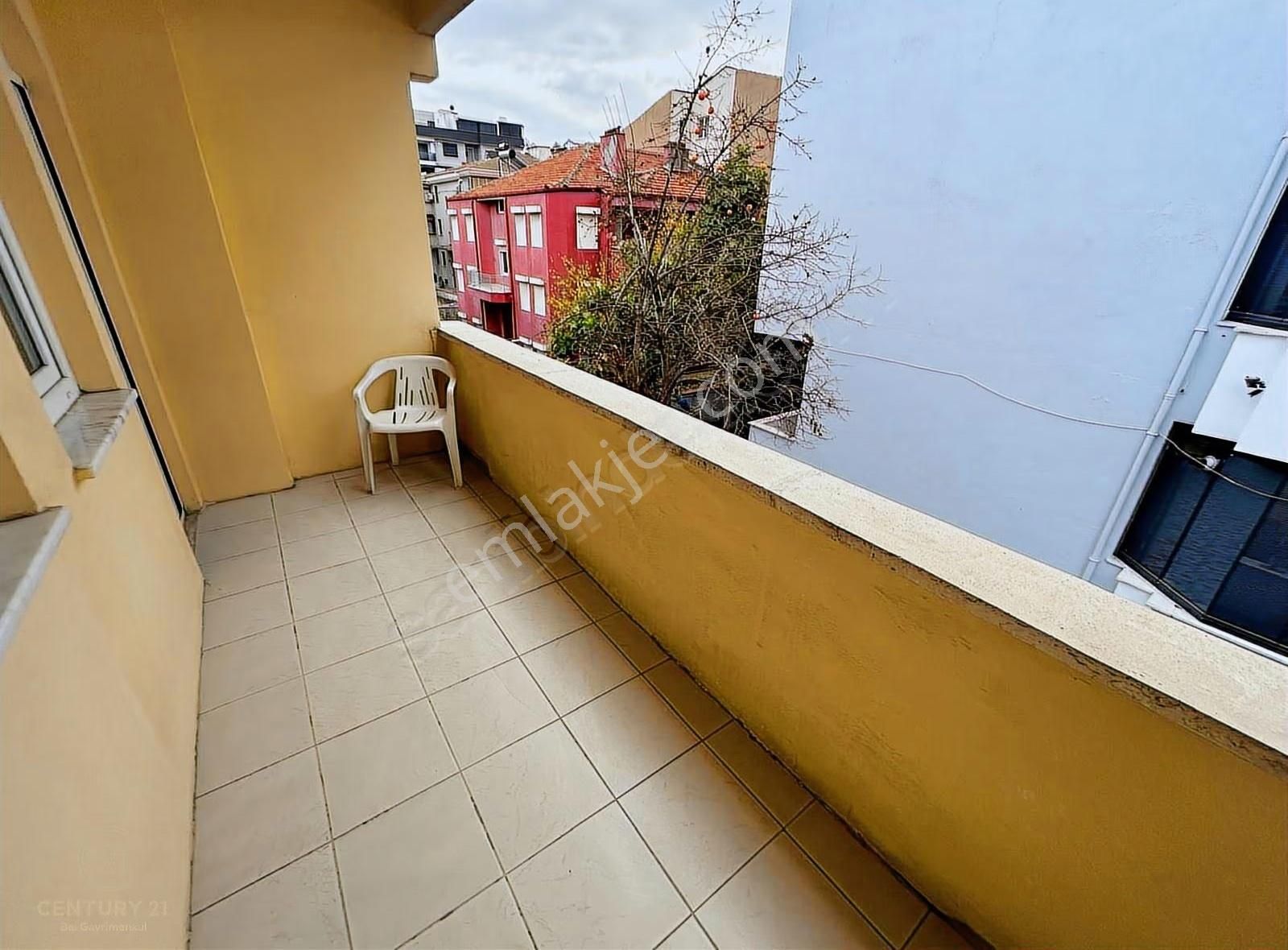 C21 Bal'dan Bahçelievler'de Eşyalı Müstakil 5+1 Kiralık Tripleks - Görsel 10