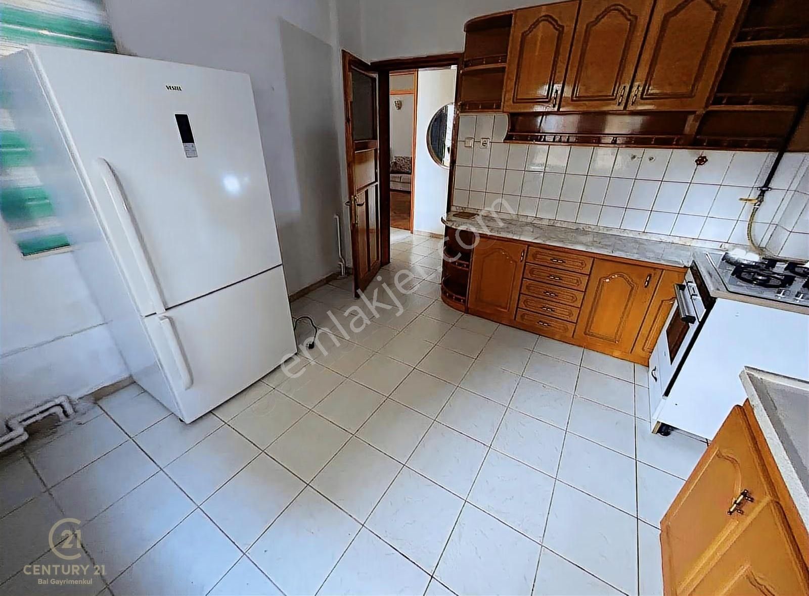 C21 Bal'dan Bahçelievler'de Eşyalı Müstakil 5+1 Kiralık Tripleks - Görsel 16