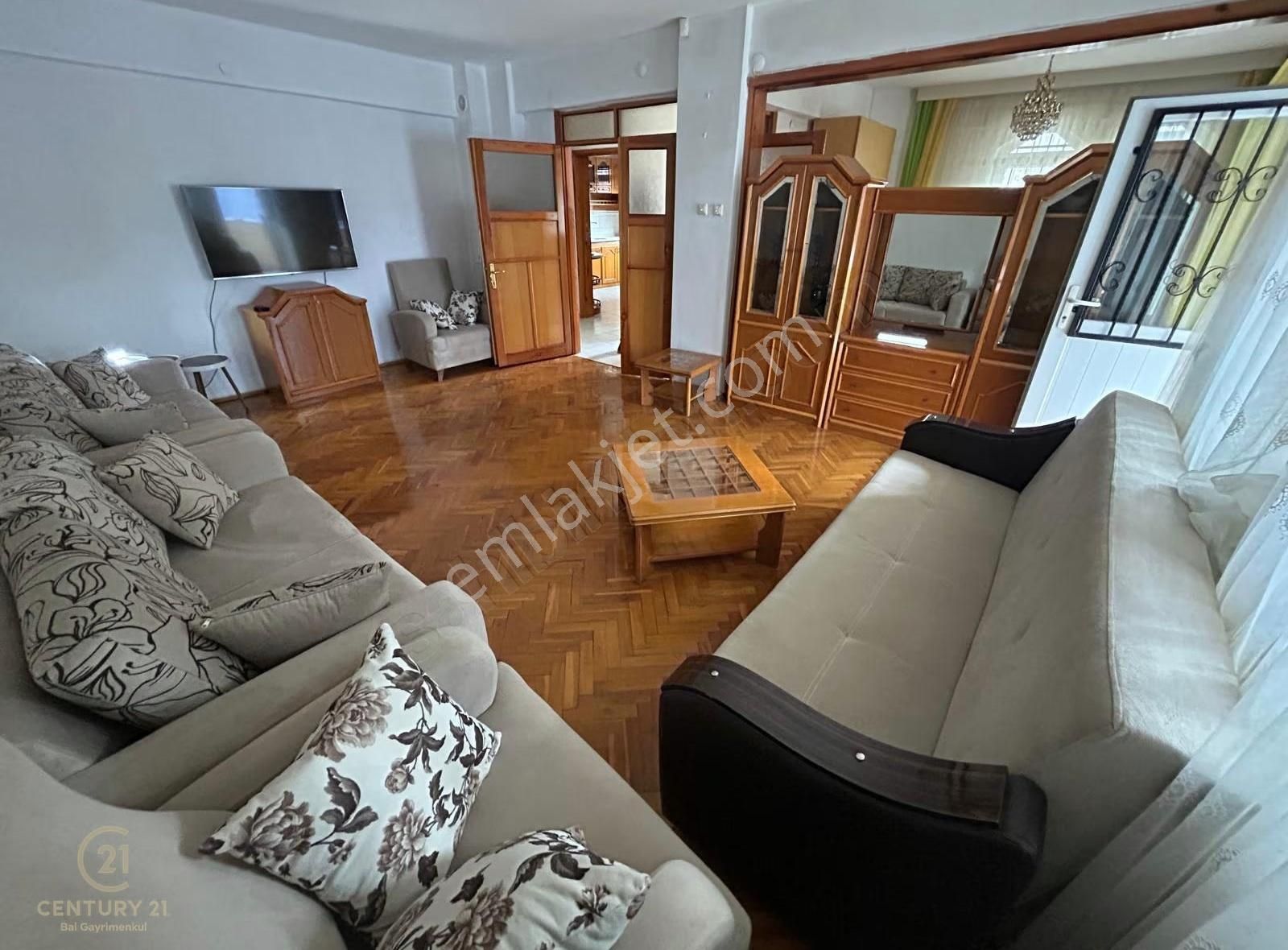 C21 Bal'dan Bahçelievler'de Eşyalı Müstakil 5+1 Kiralık Tripleks - Görsel 26