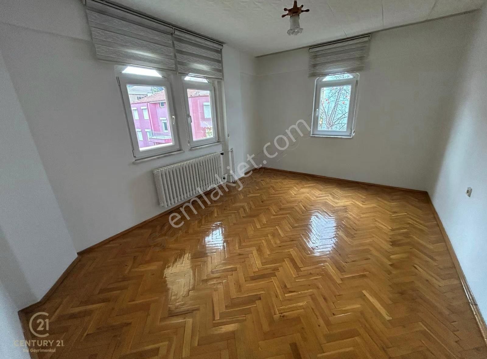 C21 Bal'dan Bahçelievler'de Eşyalı Müstakil 5+1 Kiralık Tripleks - Görsel 23