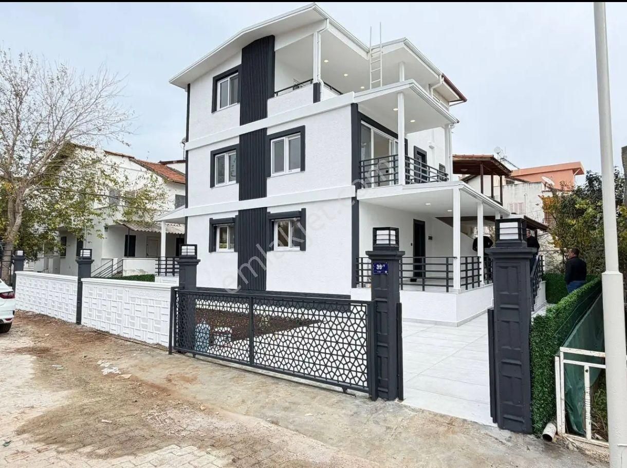 Didim Altınkum Plajina Yürüyüş Mesafesinde Satılık 4+1 Villa - Görsel 22