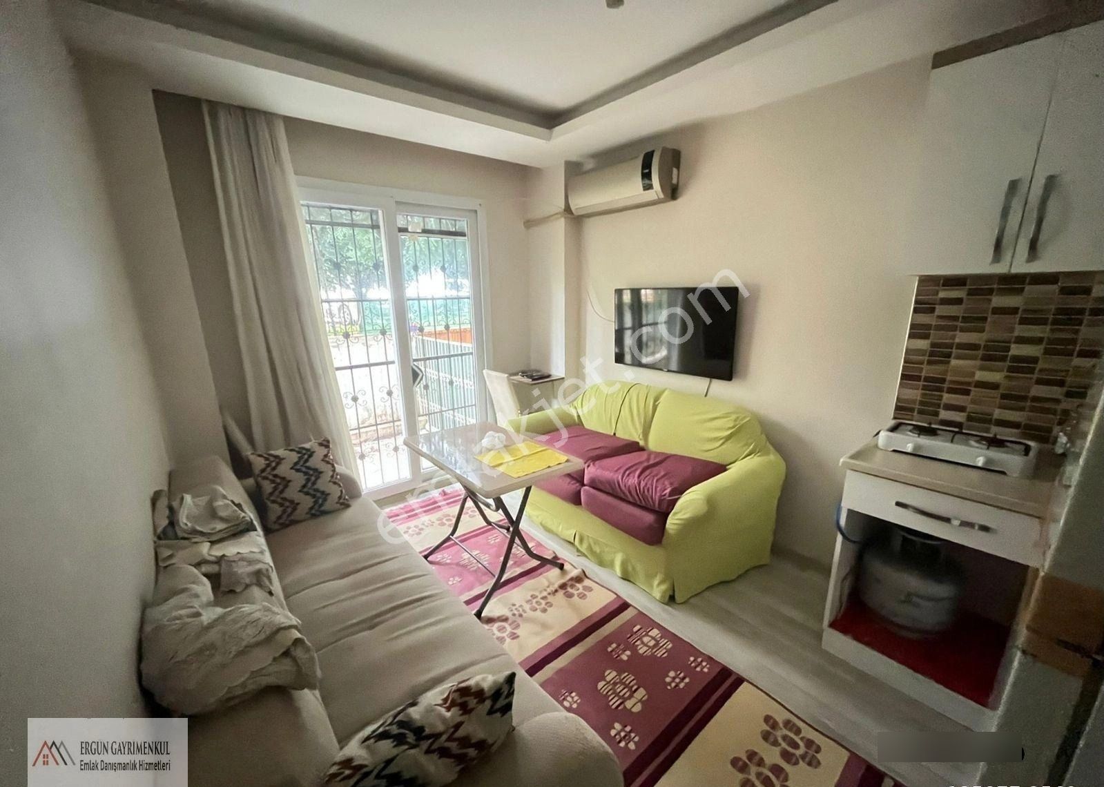 Ergünden Hürriyette Özel Bahçeli Çift Banyo Satılık 1+1 Daire