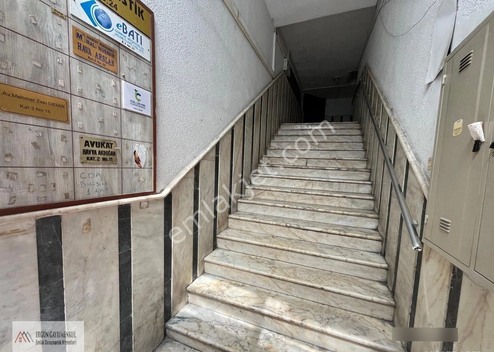 Ergünden Çankayada Arakat Asansörlü 1+1 Kiralık Ofis - Görsel 15