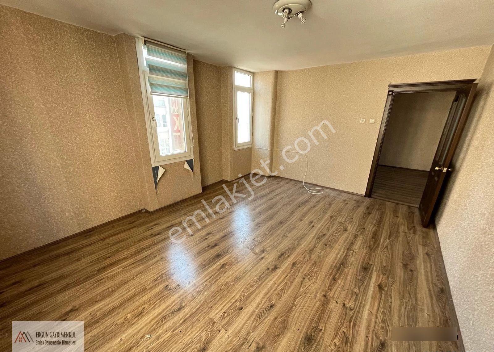 Ergünden Çankayada Arakat Asansörlü 1+1 Kiralık Ofis - Görsel 8