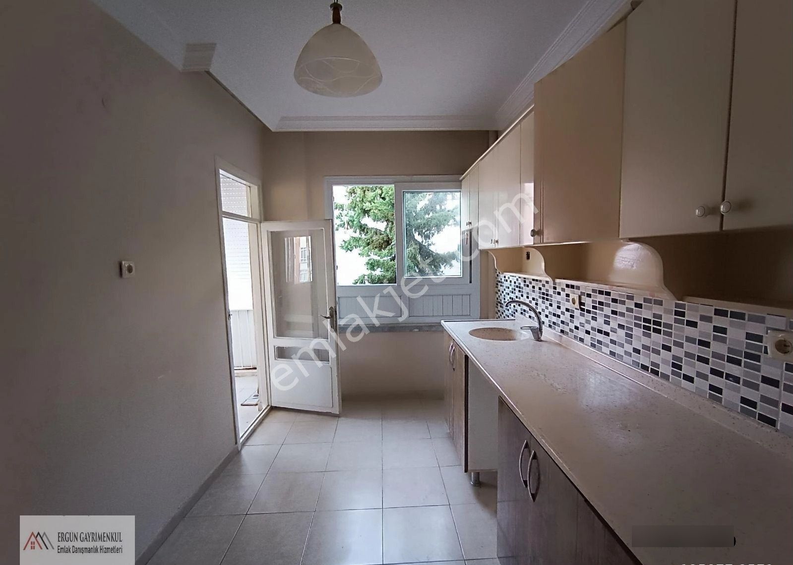 Ergünden Pirireiste Kiralık Güney Cephe 3+1 Daire - Görsel 16