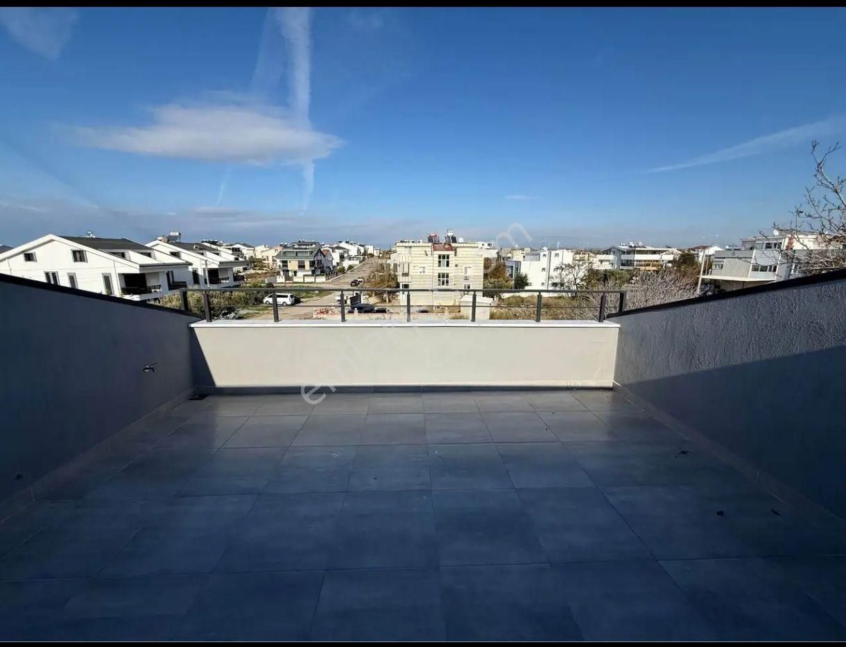 12.didim Hisar Mahallesinde Satılık Merkezi Konumda Sıfır 3+1 Triplex Villa - Görsel 3