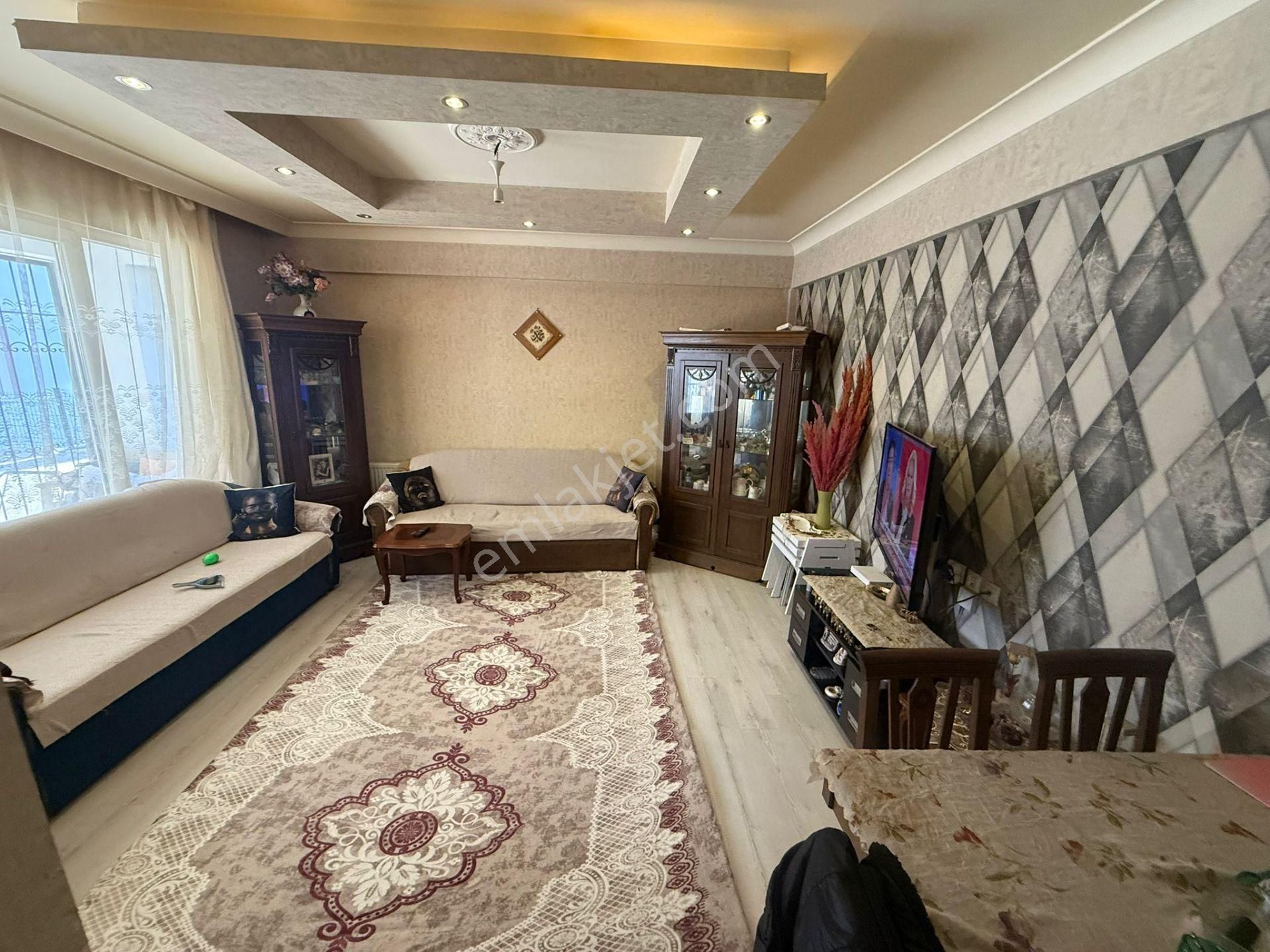 Keçiörende Evin Bizde Garantiden Full Yapılı Çok Acil Satılık 3+1 Cepheler Ack