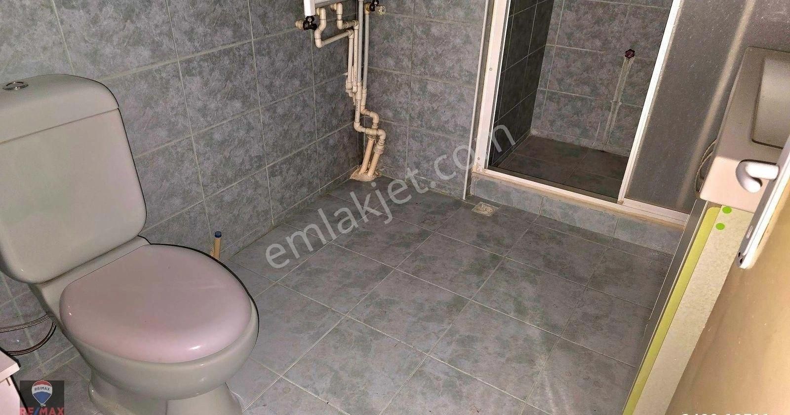 Karşıyaka Bahçelievler’de Ferah 3+1 120 M² Satılık Daire - Görsel 8