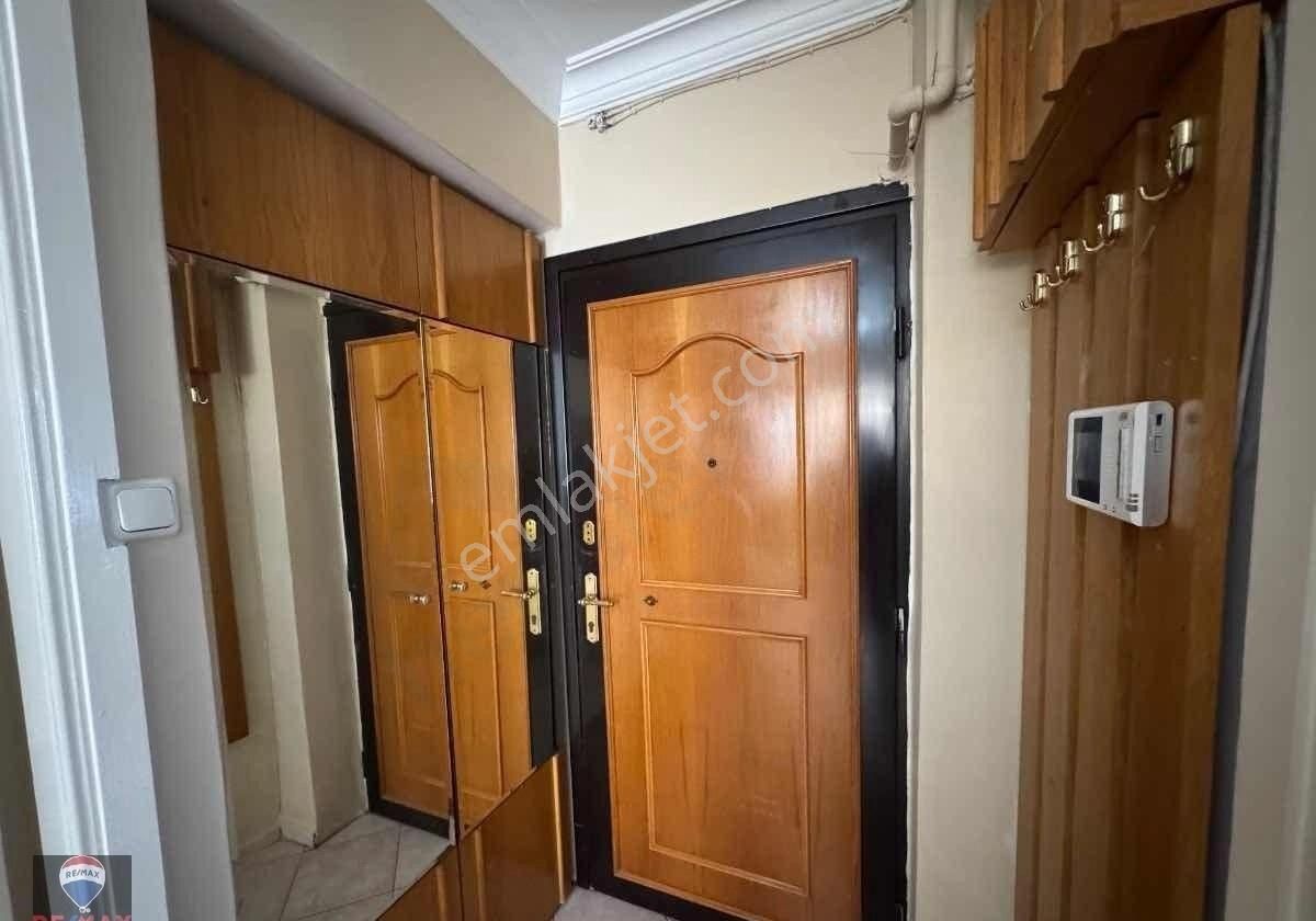 Karşıyaka Çarşı Yakını 3+1 Kiralık Daire - Görsel 4