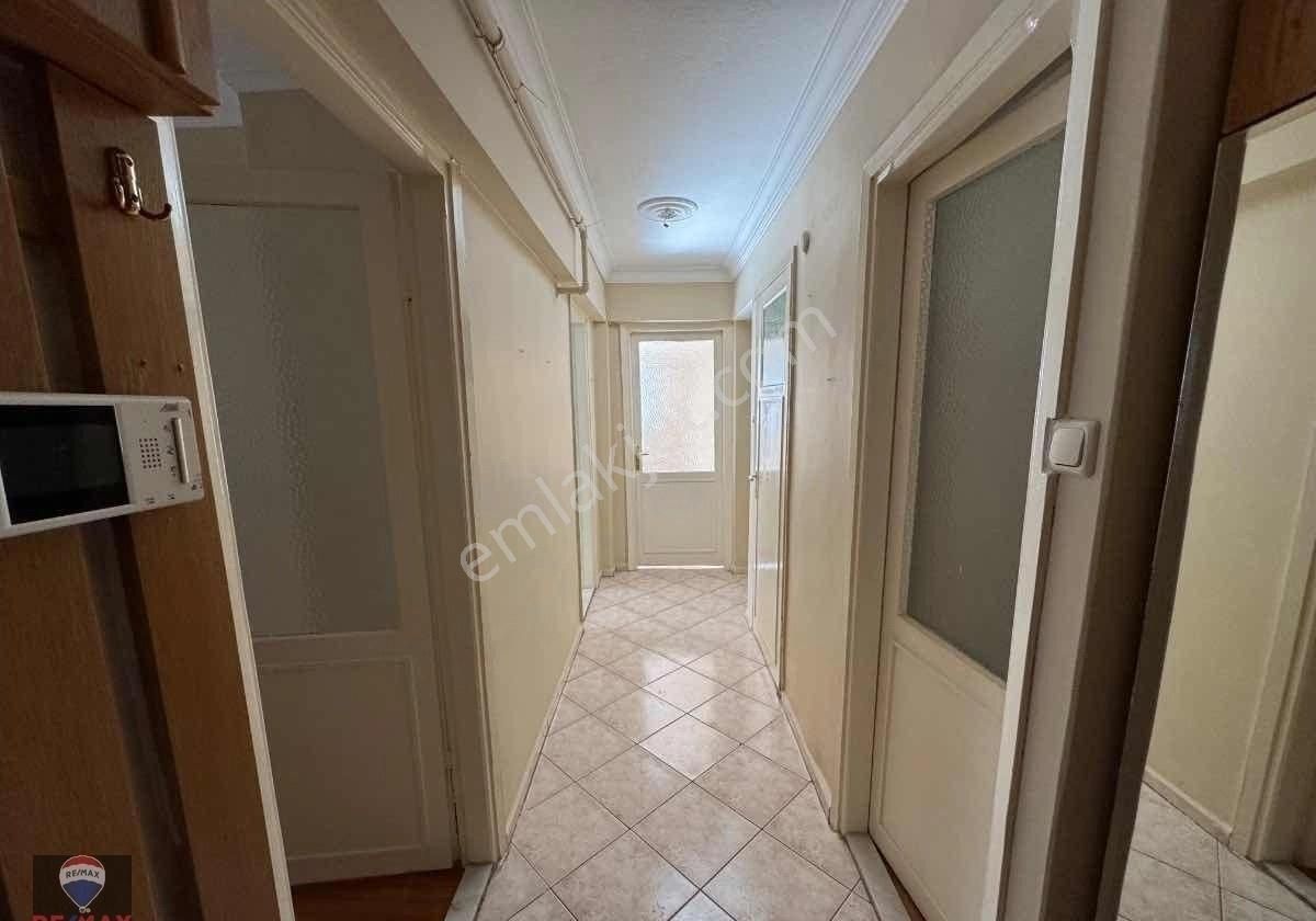 Karşıyaka Çarşı Yakını 3+1 Kiralık Daire - Görsel 31