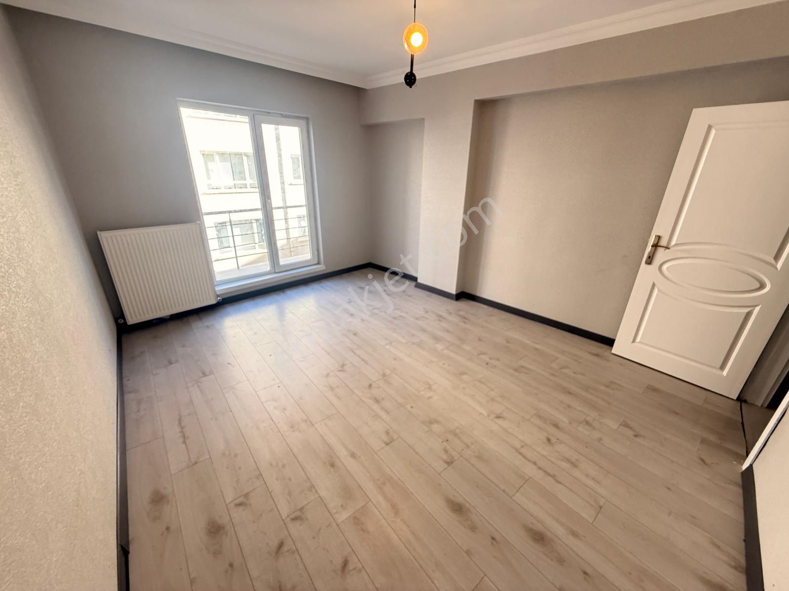 Esertepe Mahallesi'nde Teras Balkonlu 3+1 Daire! - Görsel 17