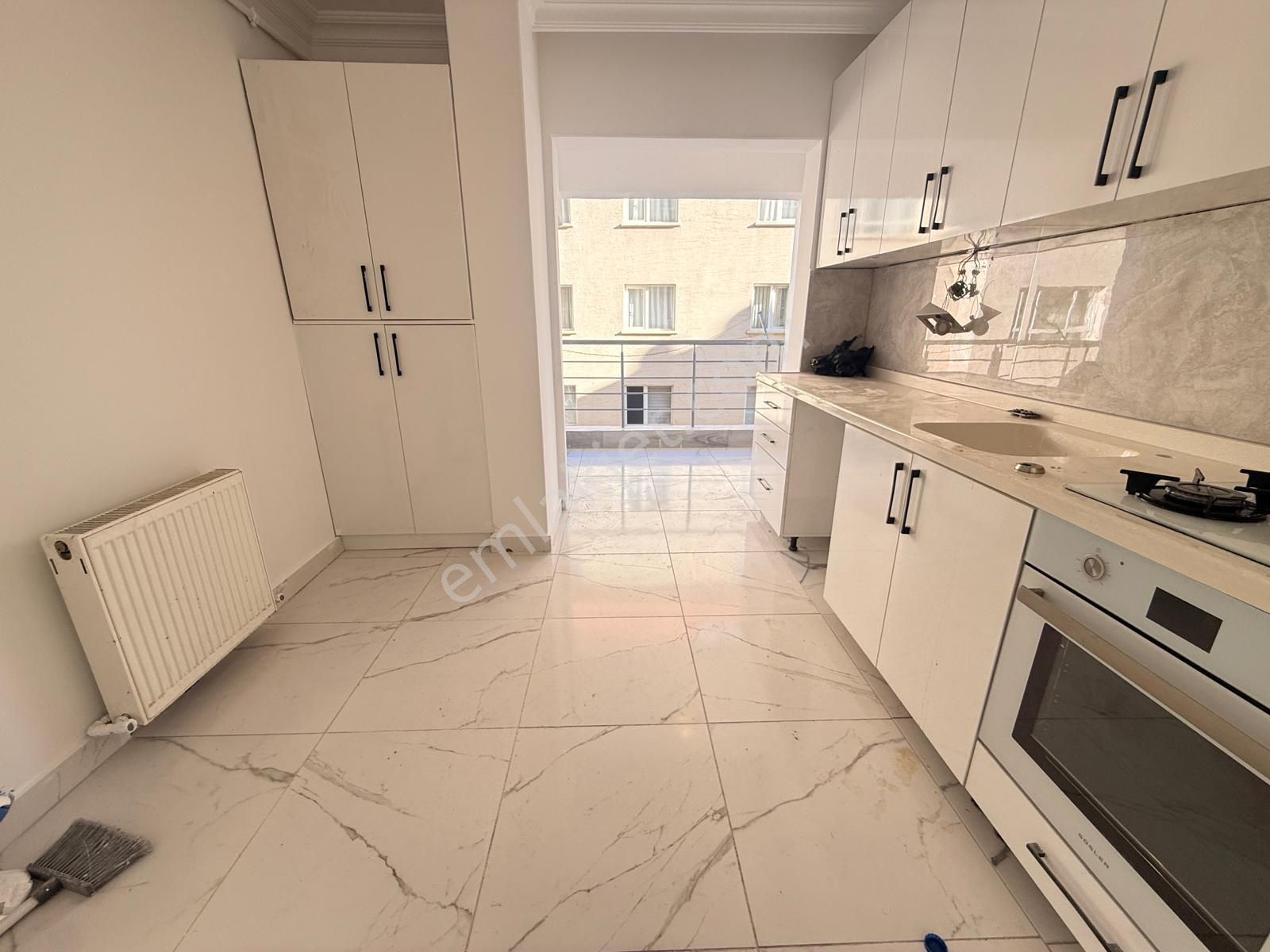 Esertepe Mahallesi'nde Teras Balkonlu 3+1 Daire! - Görsel 6