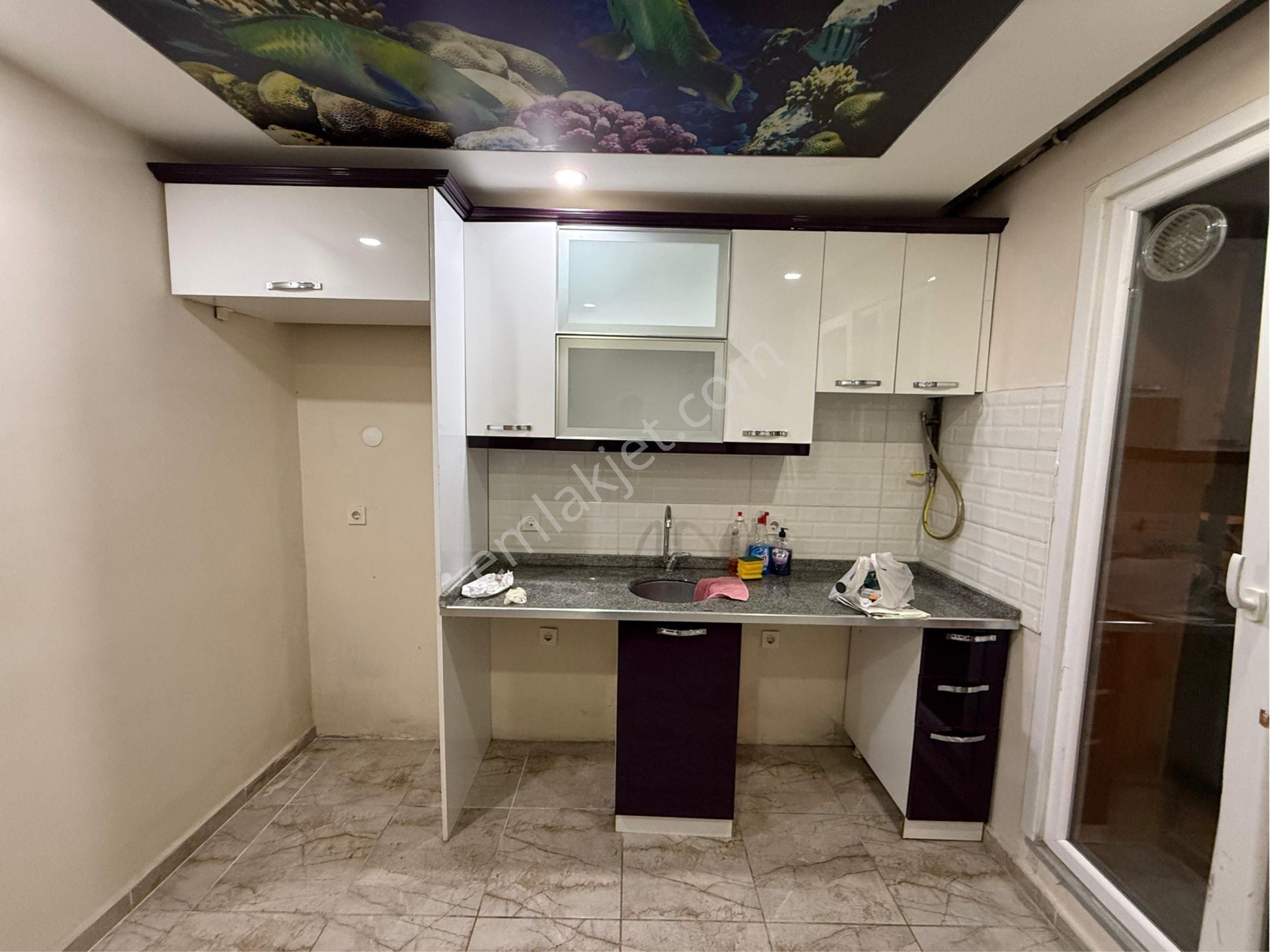 Saadetdere Mahallesi'nde 1+1 Kiralık Daire