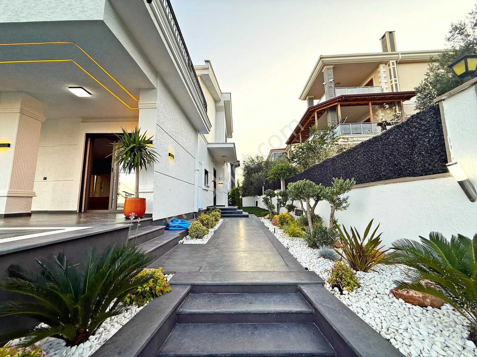 Ayanoğlundan Altınolukta Havuzlu Jakuzili Saunalı Lux Villa - Görsel 33