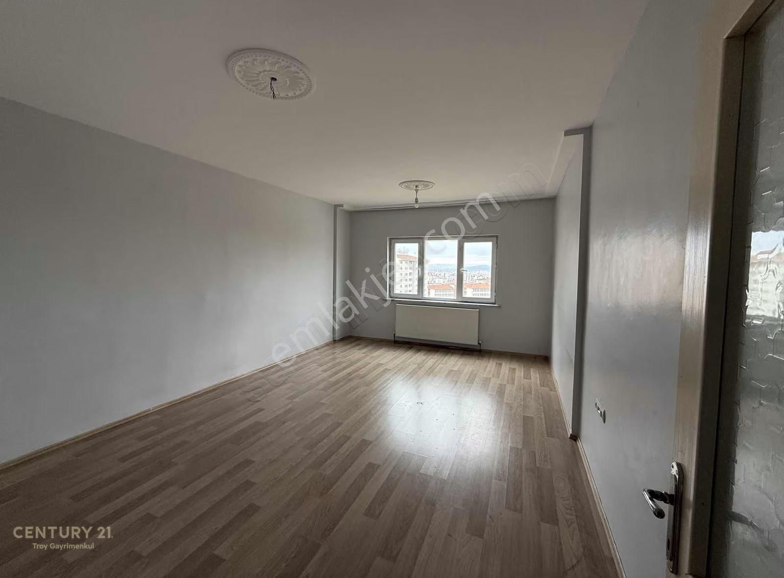 Simge Şehir 2 Sitesinde 3+1 Kiralık Daire - Görsel 4