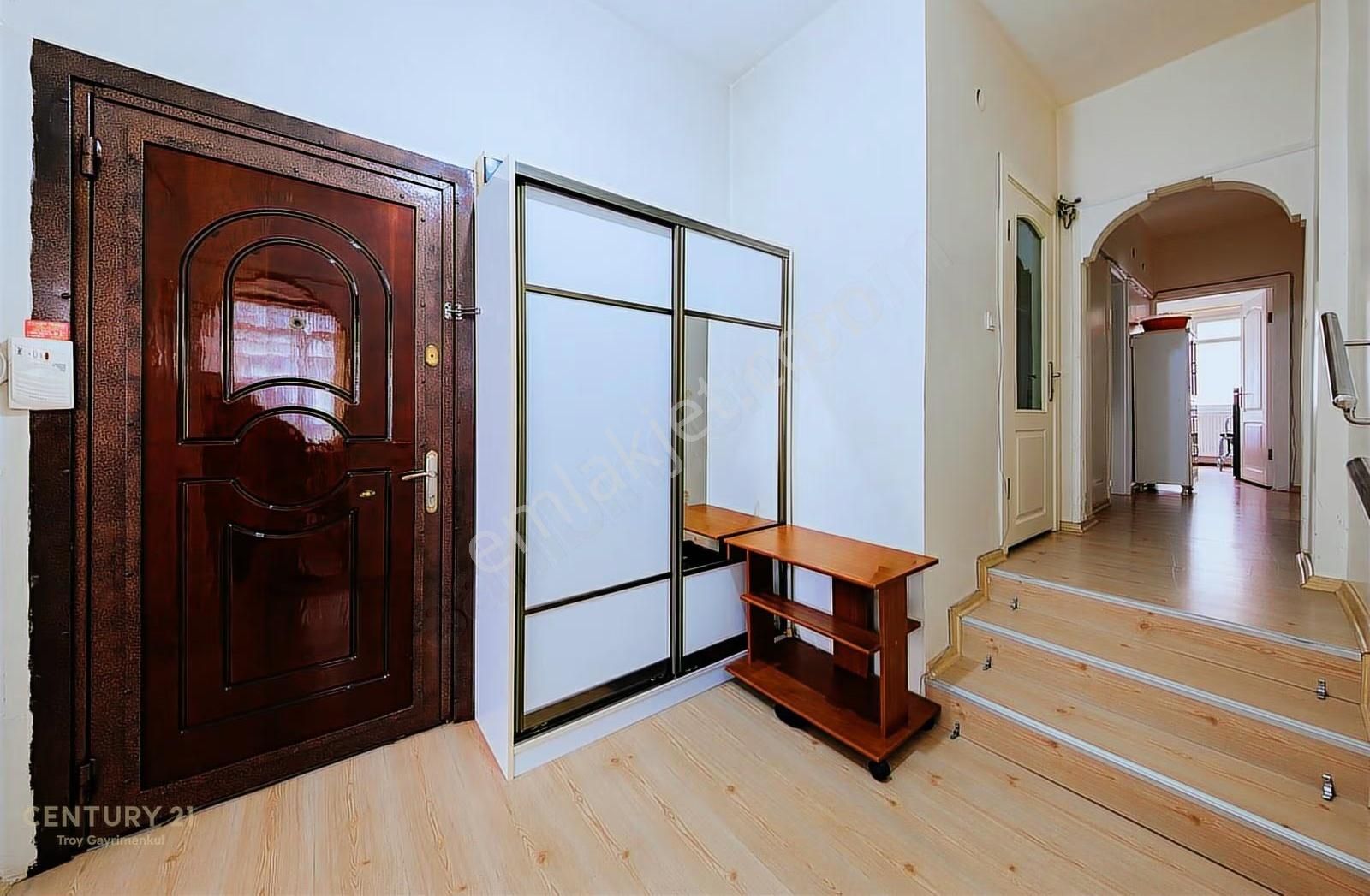 Şehrin Tam Ortasında... Konum, Konfor, Kazanç+gerçek Bir Fırsat - Görsel 13