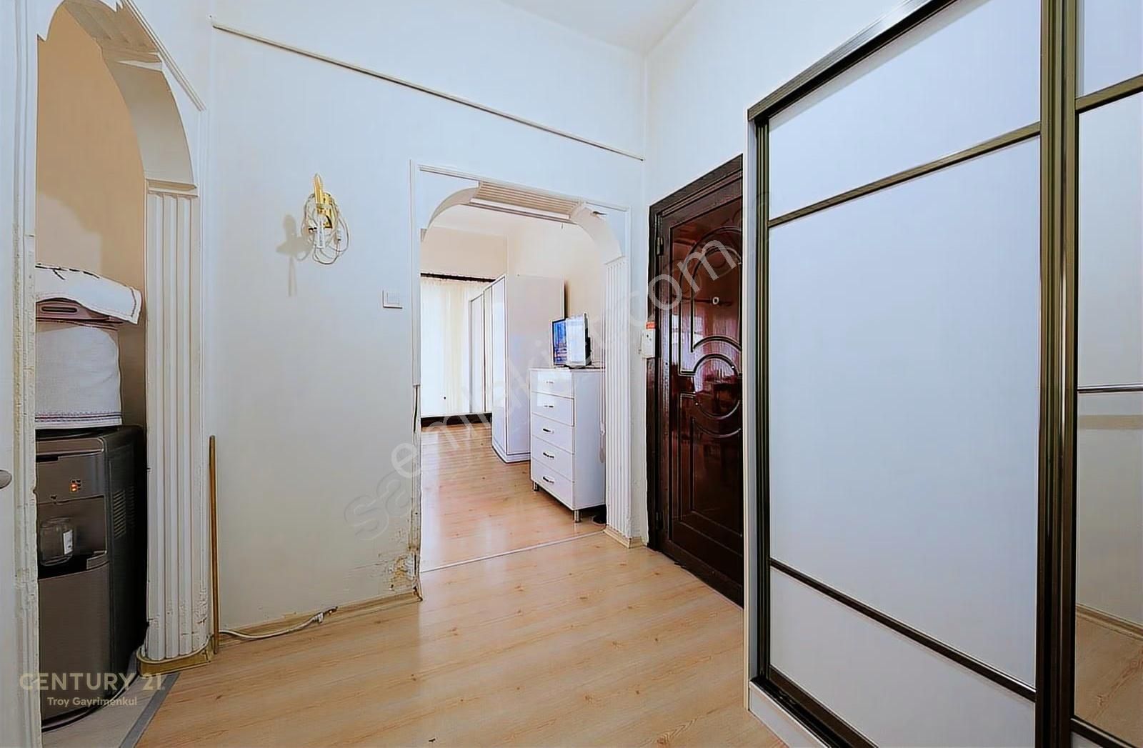 Şehrin Tam Ortasında... Konum, Konfor, Kazanç+gerçek Bir Fırsat - Görsel 9