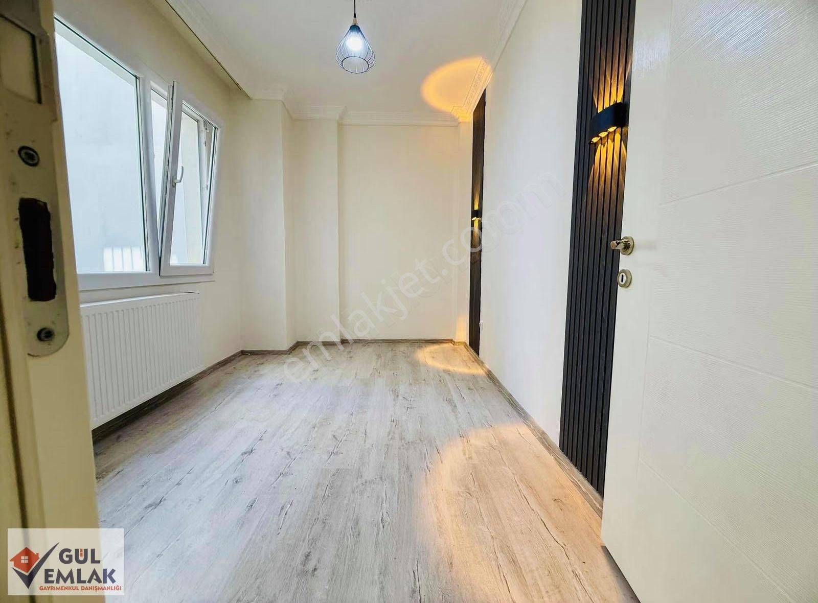 Dizayn İle Emsallerinden Farklı 1+1 Kiralık Daire - Görsel 21