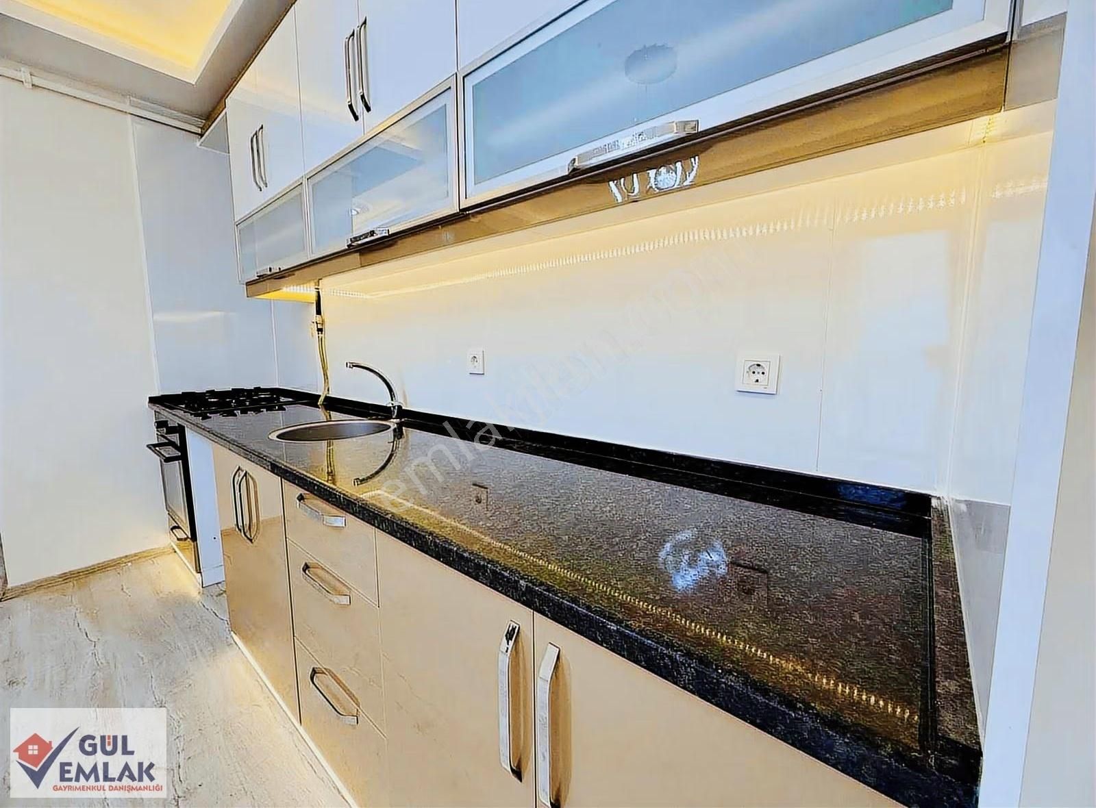 Dizayn İle Emsallerinden Farklı 1+1 Kiralık Daire - Görsel 16