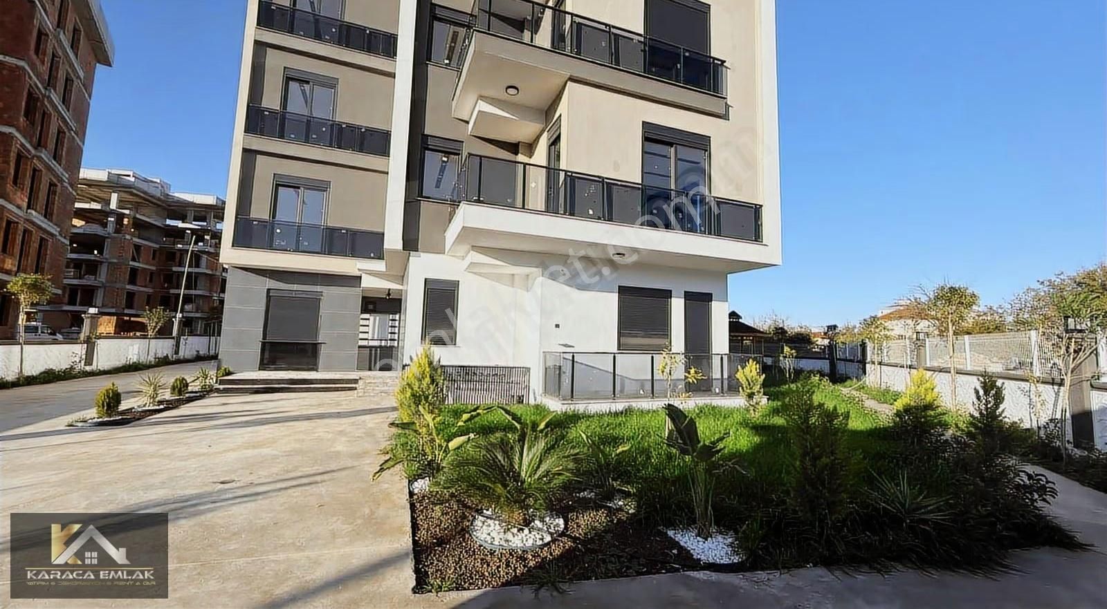 Göksu'da Havuzlu Sıte Içerısınde Sıfır Satılık Daıre - Görsel 12