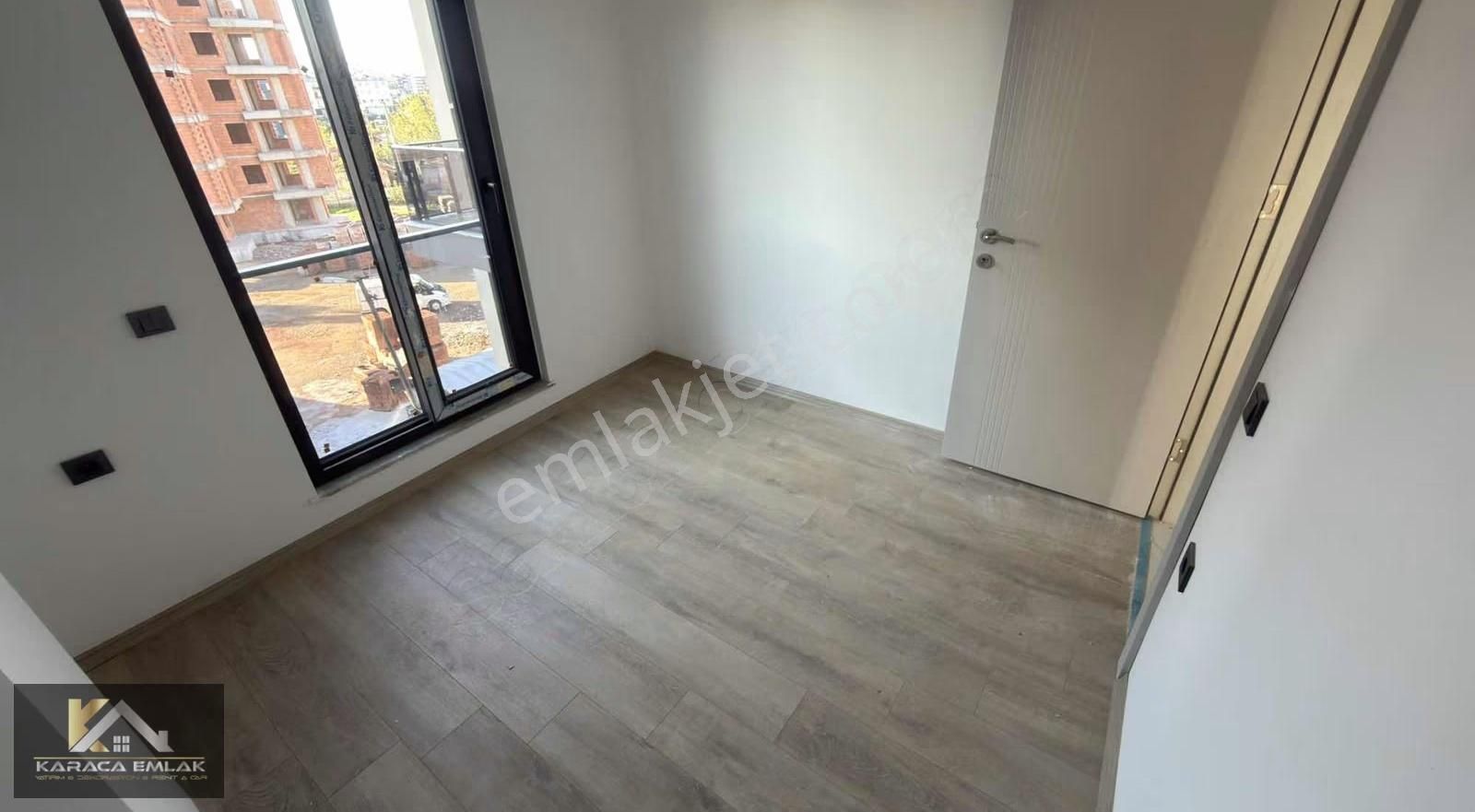 Göksu'da Havuzlu Sıte Içerısınde Sıfır Satılık Daıre - Görsel 13