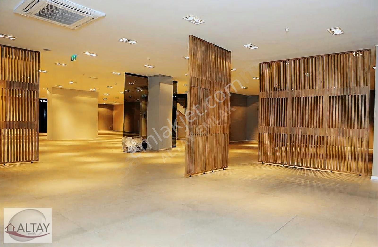 Ataşehir Kayışdağ Caddesi Üzerinde 3 Katlı Plaza & Ofis 1000 M2 - Görsel 32