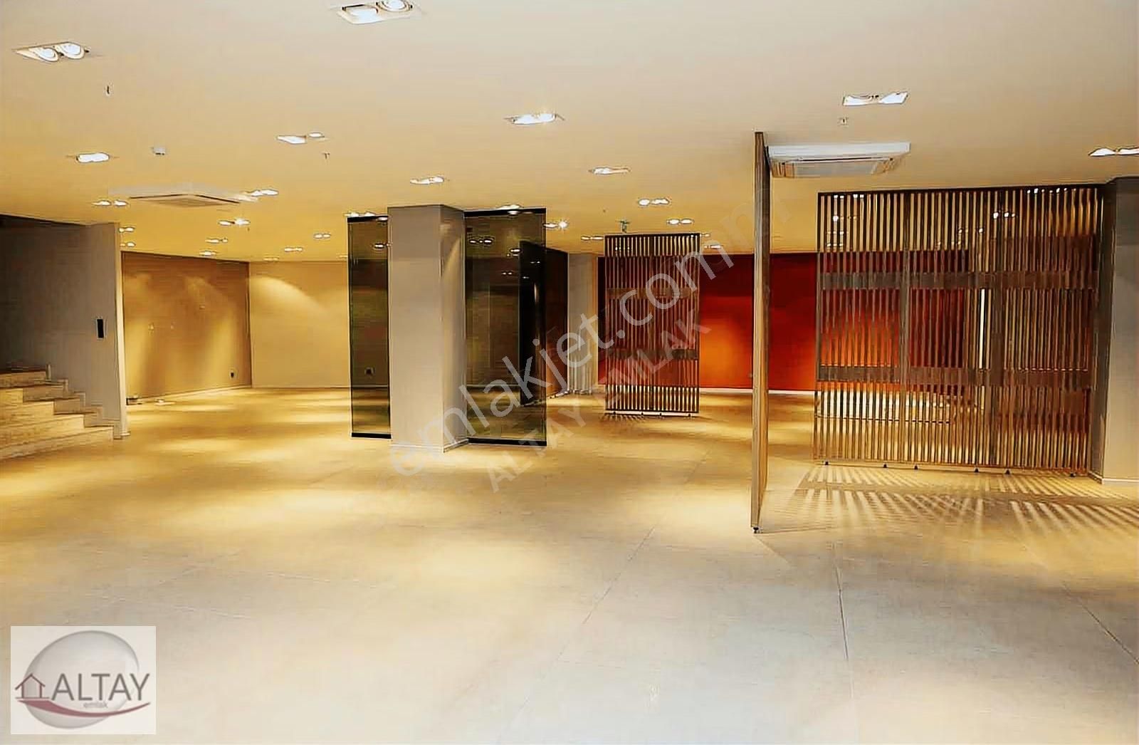 Ataşehir Kayışdağ Caddesi Üzerinde 3 Katlı Plaza & Ofis 1000 M2 - Görsel 9