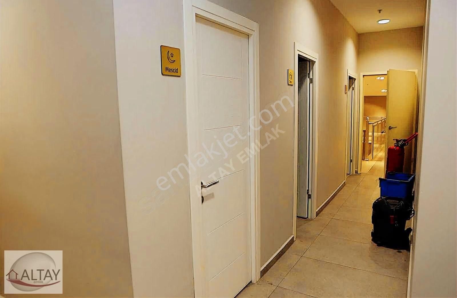 Ataşehir Kayışdağ Caddesi Üzerinde 3 Katlı Plaza & Ofis 1000 M2 - Görsel 19