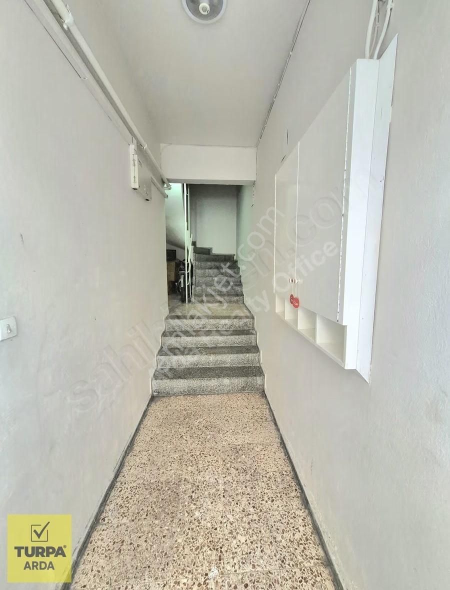 K.yaka Pazaryeri Ve Lise Yakını Köşe D.gazlı 3+1 140 M2 - Görsel 32