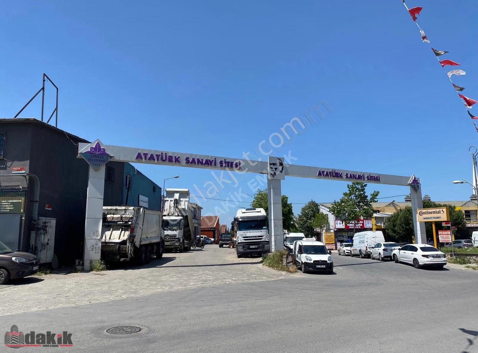 Dakik Emlaktan Atatürk Sanayi Sitesinde 3 Katlı 230m² Dükkan....
