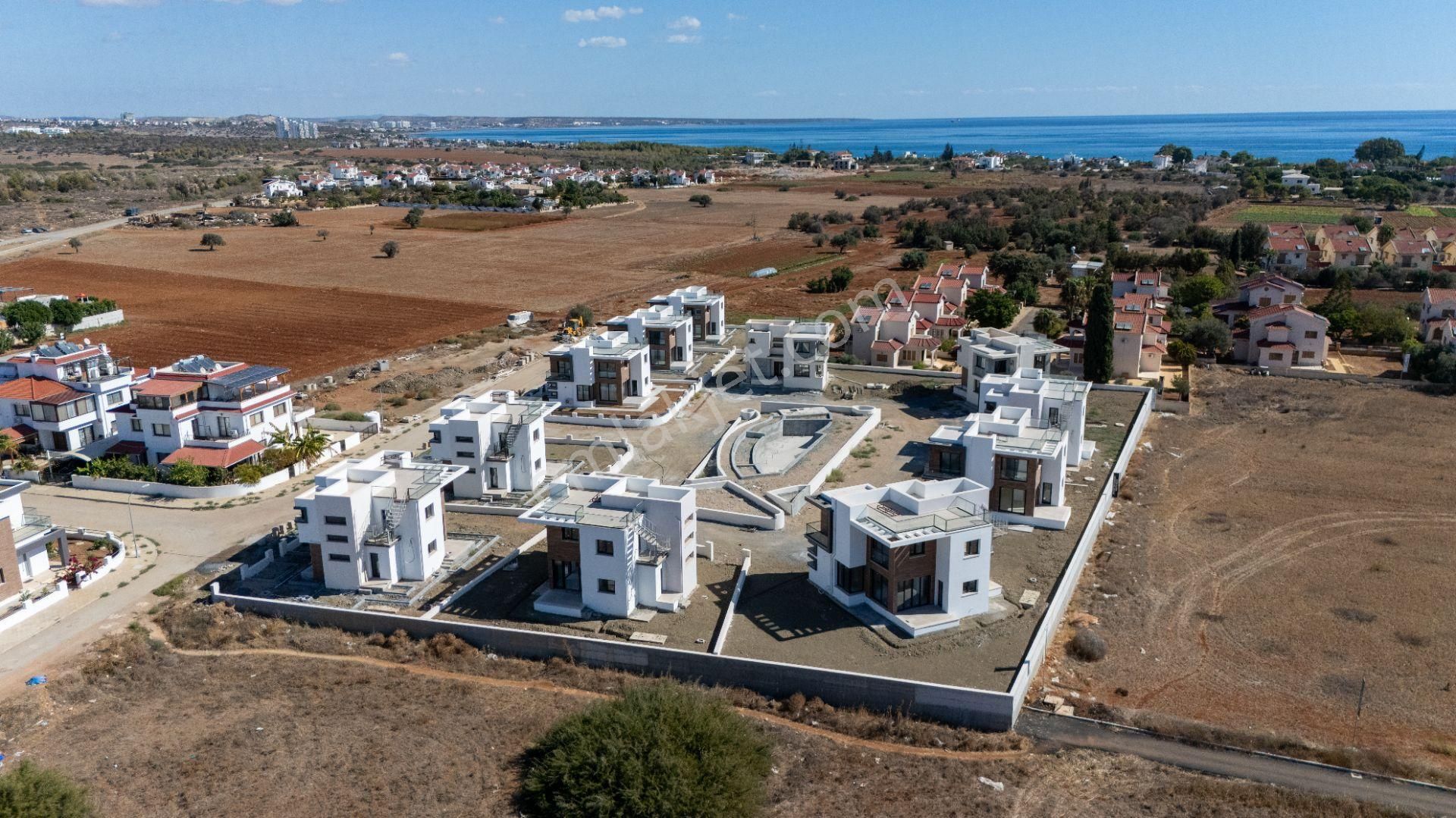 İskele Bahçeler'de Satılık 3+1 108 Ay Vadeli Satılık Villalar. - Görsel 20