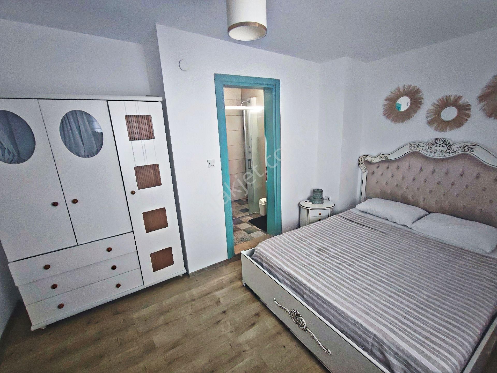 Kuşadası Karaova Mah. Özel Havuzlu 4+1 Eşyalı Villa - Görsel 15