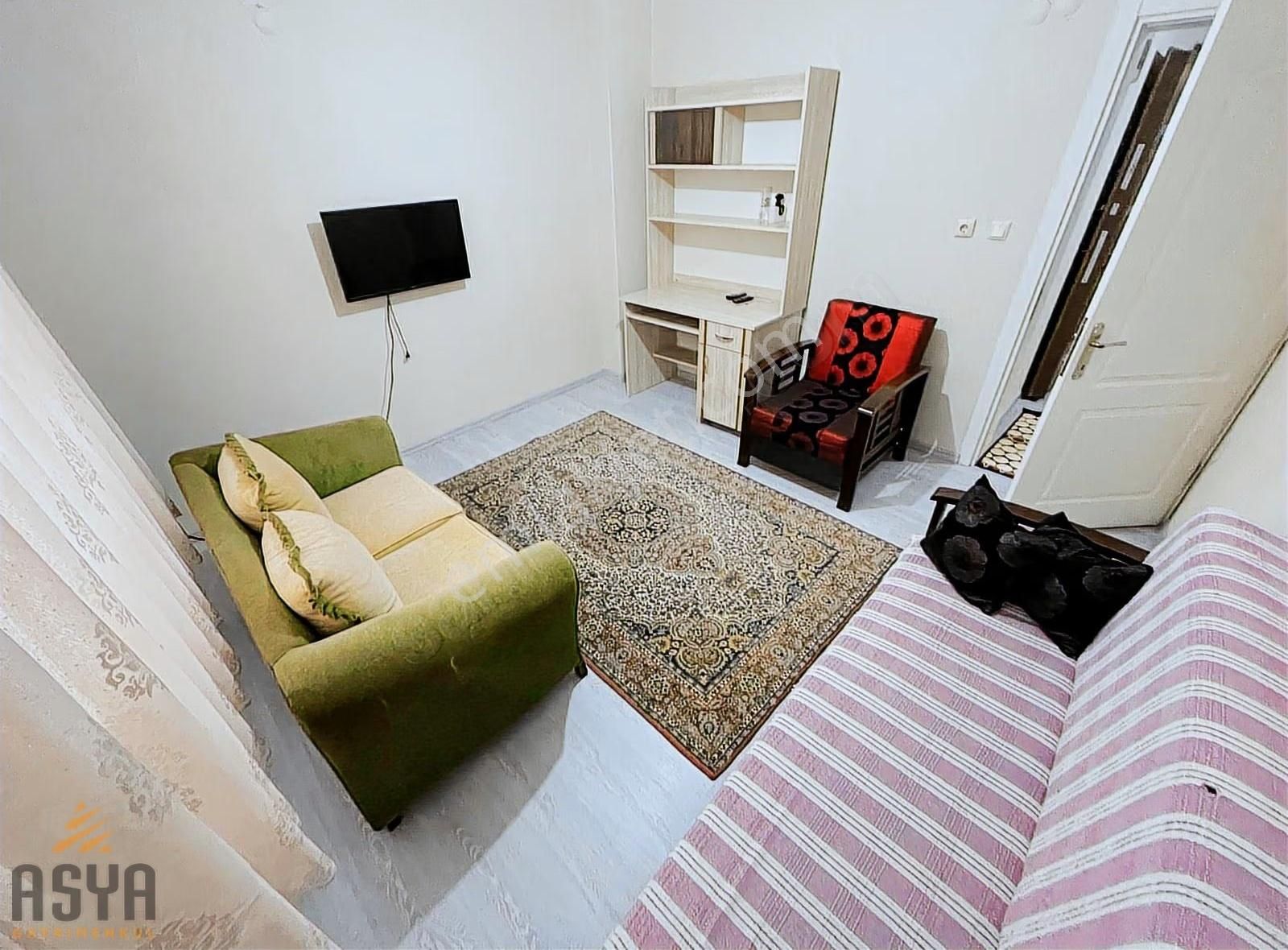 Aile Apartmanında/full Eşyalı/klimalı/k.mutfaklı Emsalsiz 1+1*** - Görsel 3
