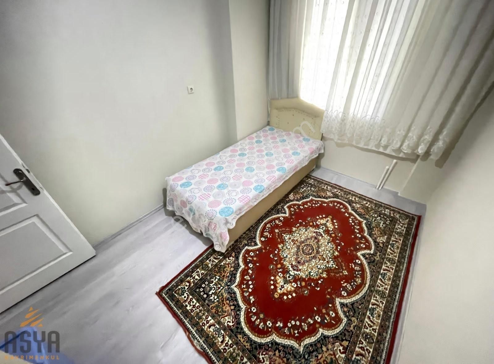 Aile Apartmanında/full Eşyalı/klimalı/k.mutfaklı Emsalsiz 1+1*** - Görsel 8