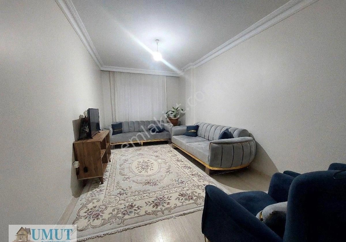 Gazi Osman Paşa Küçük Köy Beşyol Da Satılık Daire 3. Kat 3+1 115 M2 Metroya Yakın - Görsel 2