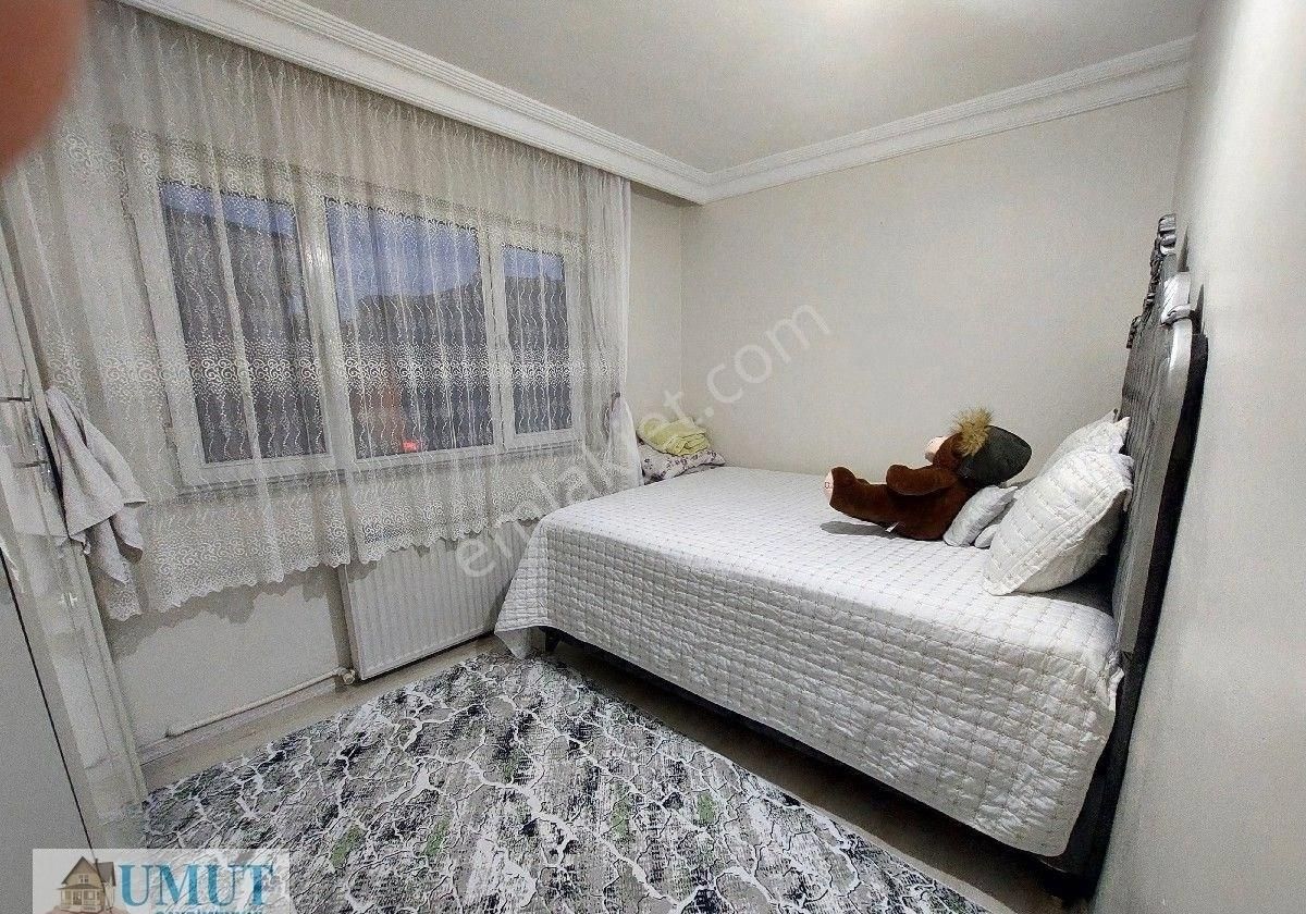 Gazi Osman Paşa Küçük Köy Beşyol Da Satılık Daire 3. Kat 3+1 115 M2 Metroya Yakın - Görsel 5