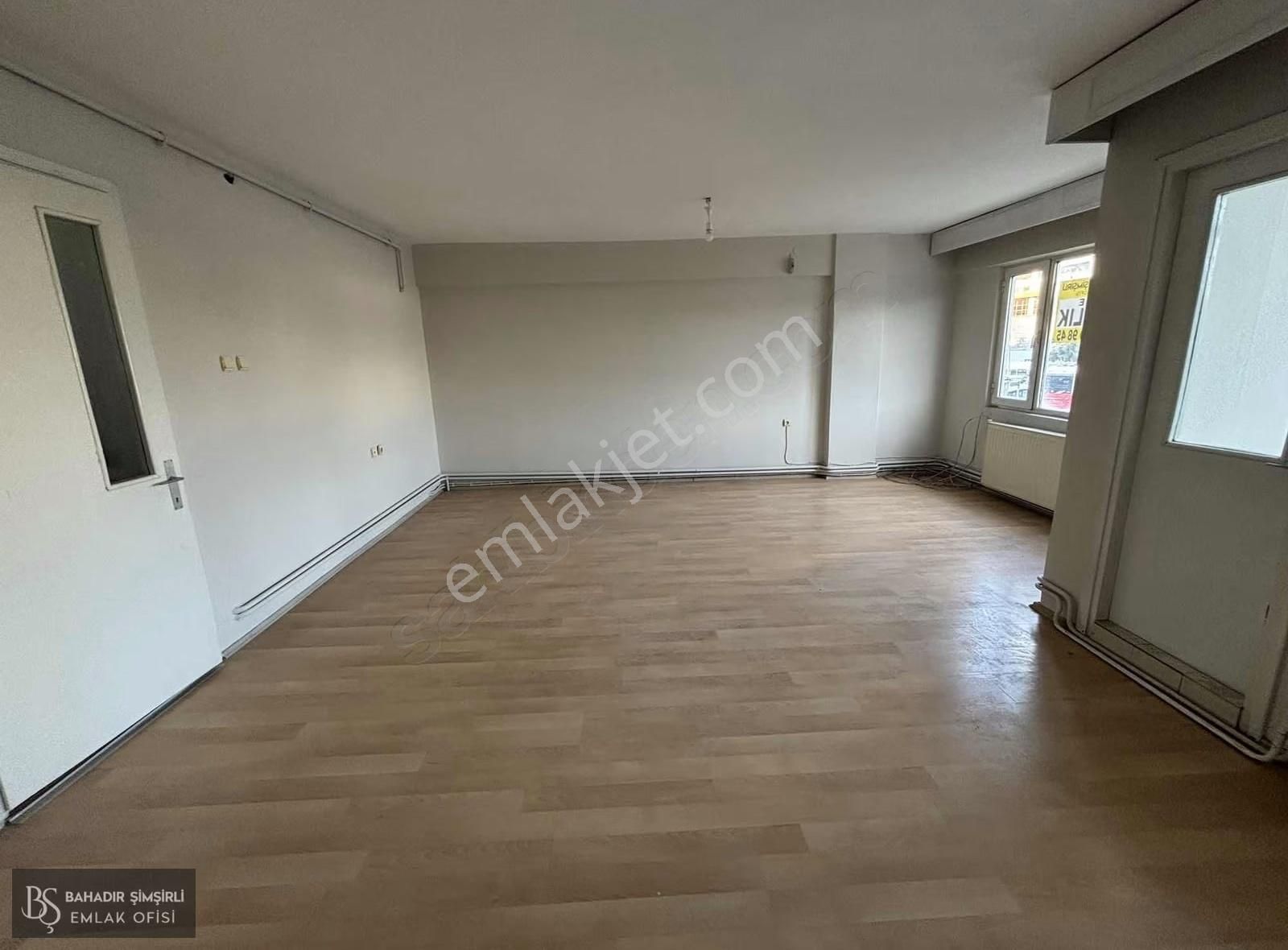 Bahadır Şimşirli'den Belediye Karşısı Kiralık Ofis Katı - Görsel 26