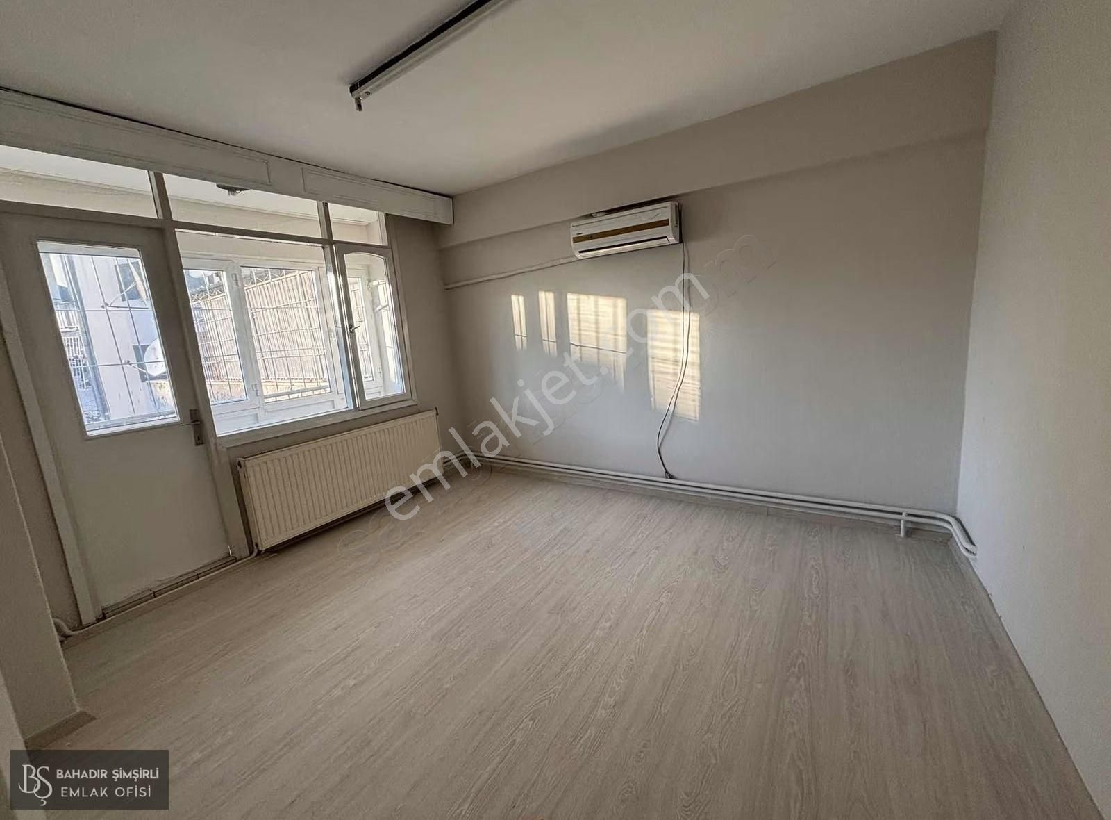 Bahadır Şimşirli'den Belediye Karşısı Kiralık Ofis Katı - Görsel 22