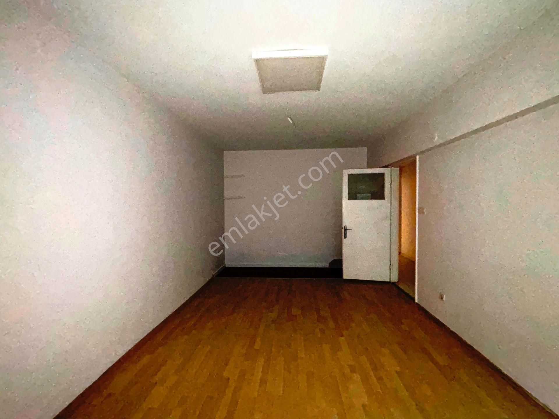 Çatalçeşme Bağdat Caddesi Üstü 1.kat Otoparklı 110m2 Kiralık 2+1 - Görsel 12