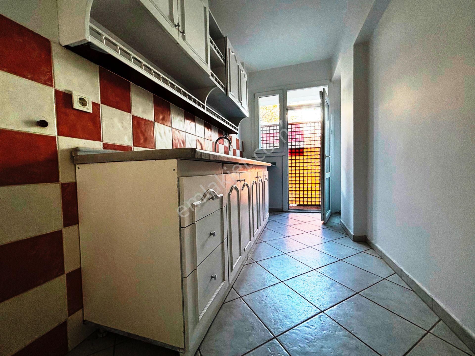 Çatalçeşme Bağdat Caddesi Üstü 1.kat Otoparklı 110m2 Kiralık 2+1 - Görsel 20