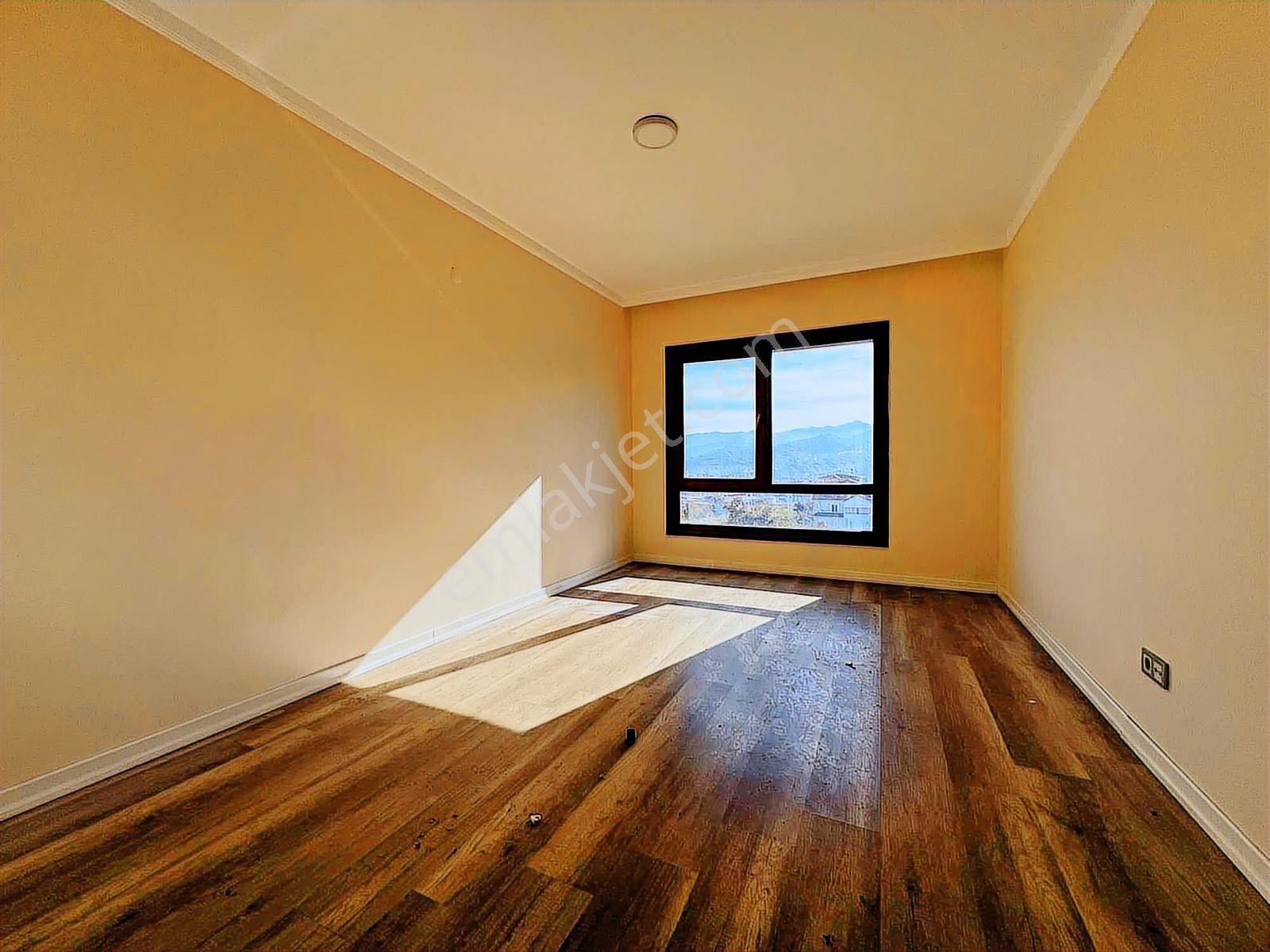Trabzon Yalıncak Panoramik Deniz Manzaralı 4+1 Site İçerisinde - Görsel 33