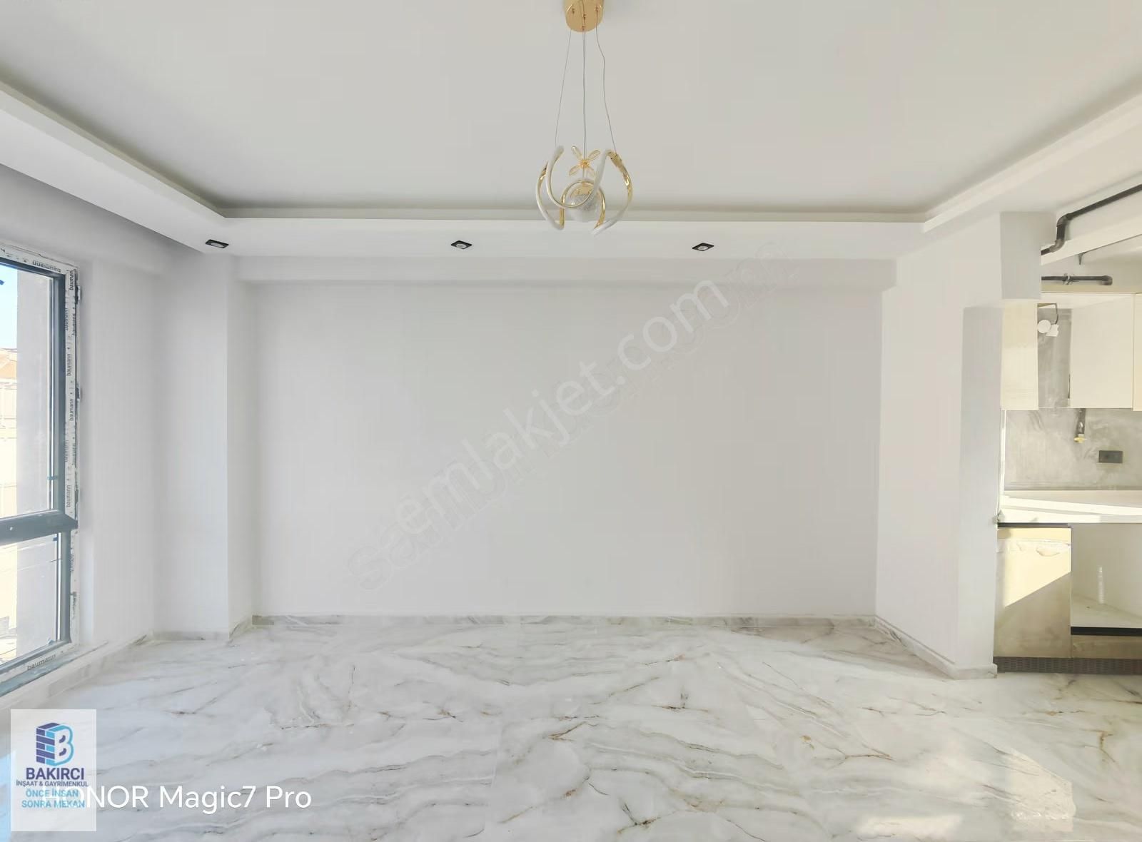 Bakırcı İnşaat & Gym'den Çamlıca Mah. Özel Garajlı 1+1 Satılık - Görsel 22