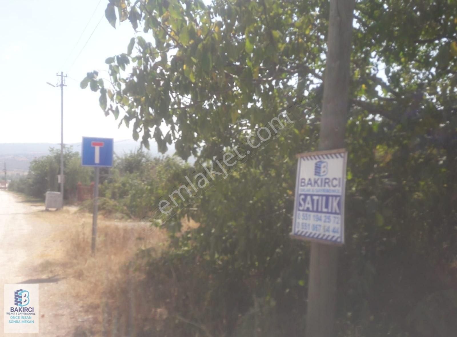 Bakırcı Emlak İnşaat Dan Söngüt Köyünde Müstakil Evi Olan Tarla - Görsel 4